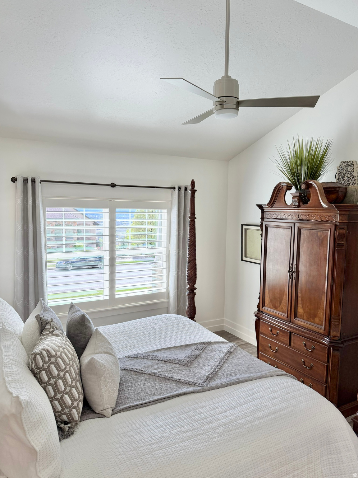 DEER CREST - Residential