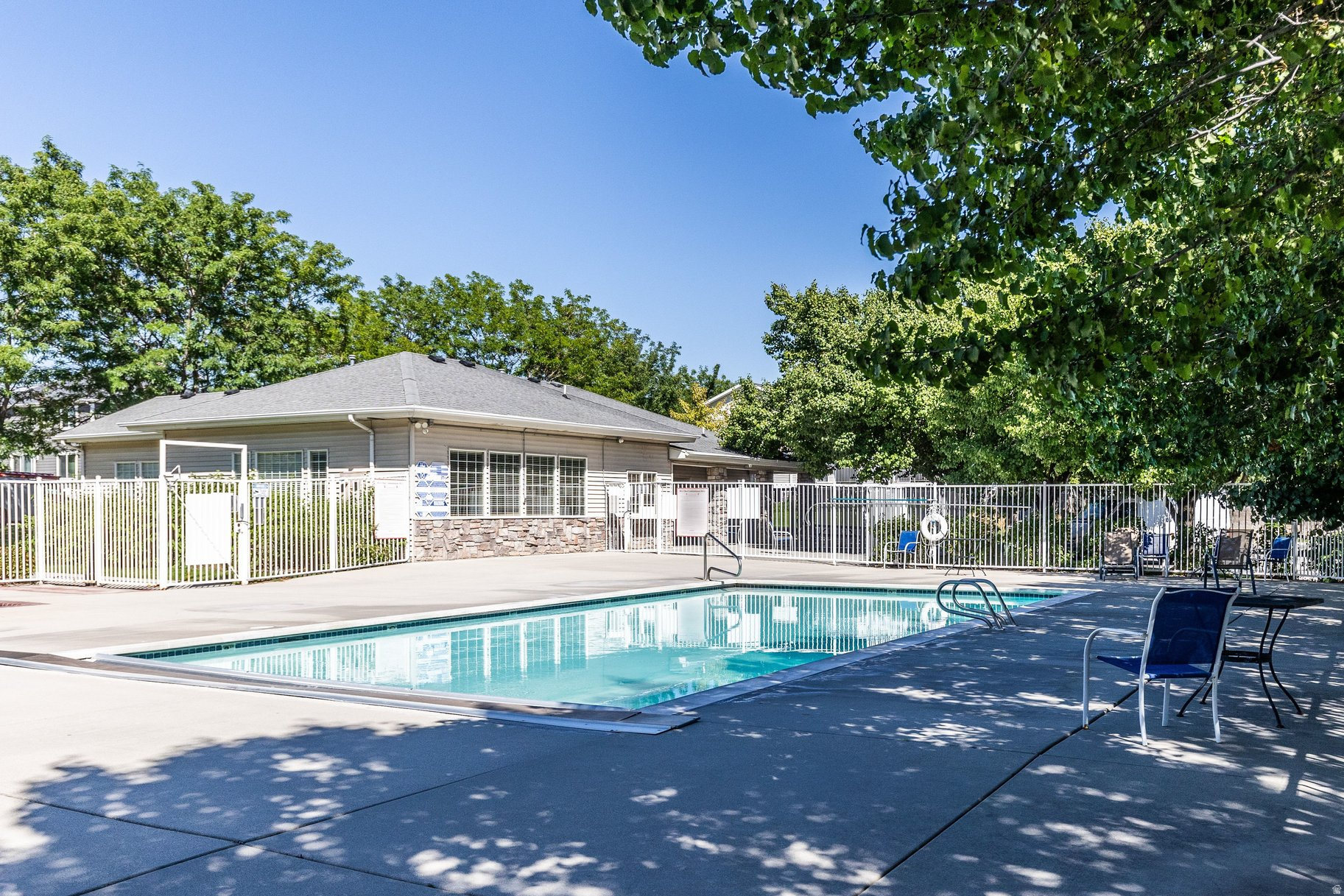 RIVER RUN CONDOMINIU - Residential