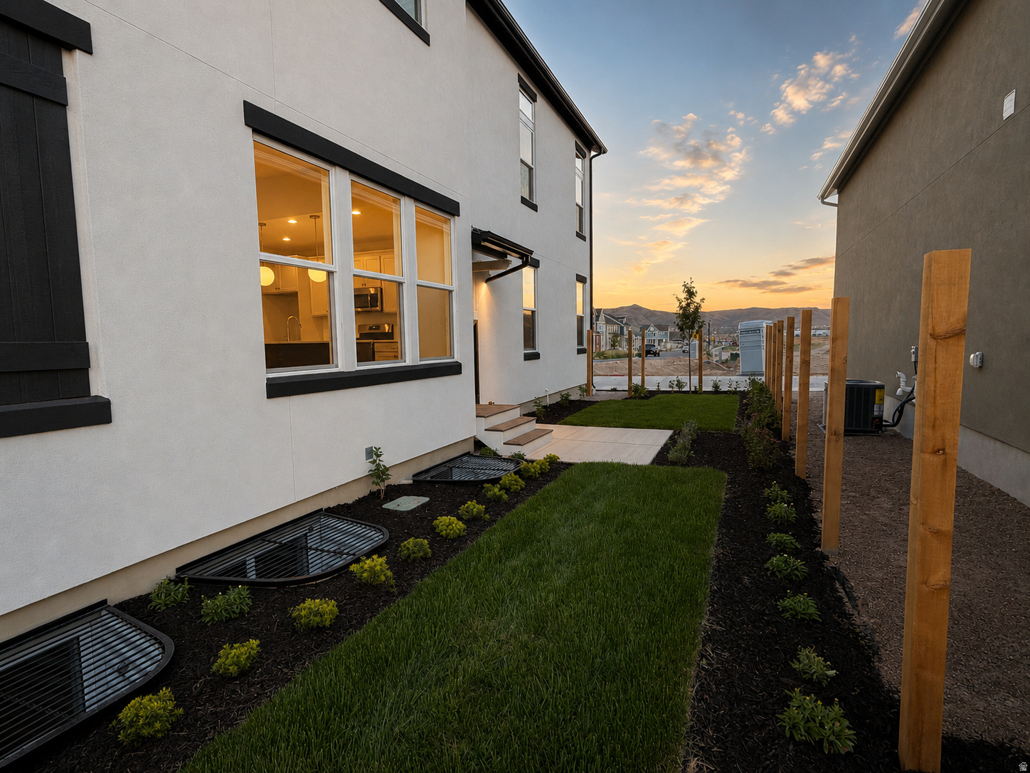 DAYBREAK - Residential