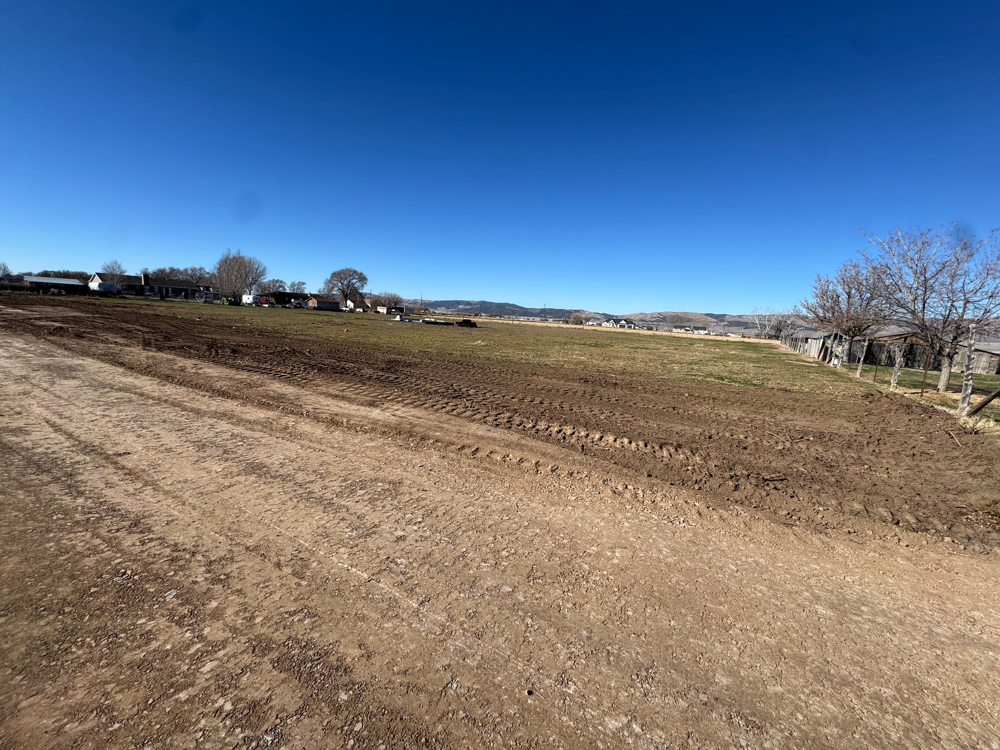 Wonderfull large residential lot located in Nephi city limits. At just under 1 acre with animal rights and city infrastructure you will have the best of both worlds. First lot of small subdivision has already sold, just two lots remaining (this one plus one other). Improvements are currently being installed with bonding and recording already done.