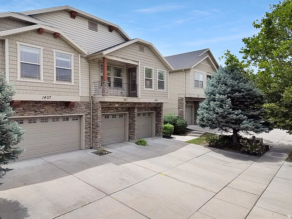 STONEGATE - Residential