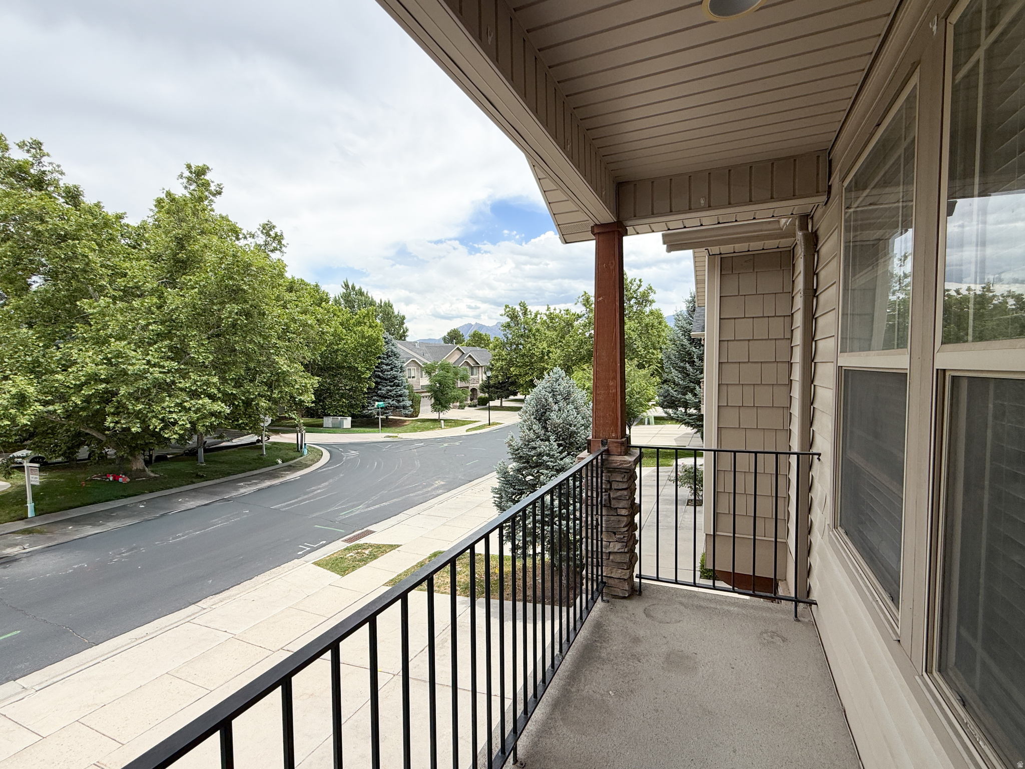 STONEGATE - Residential