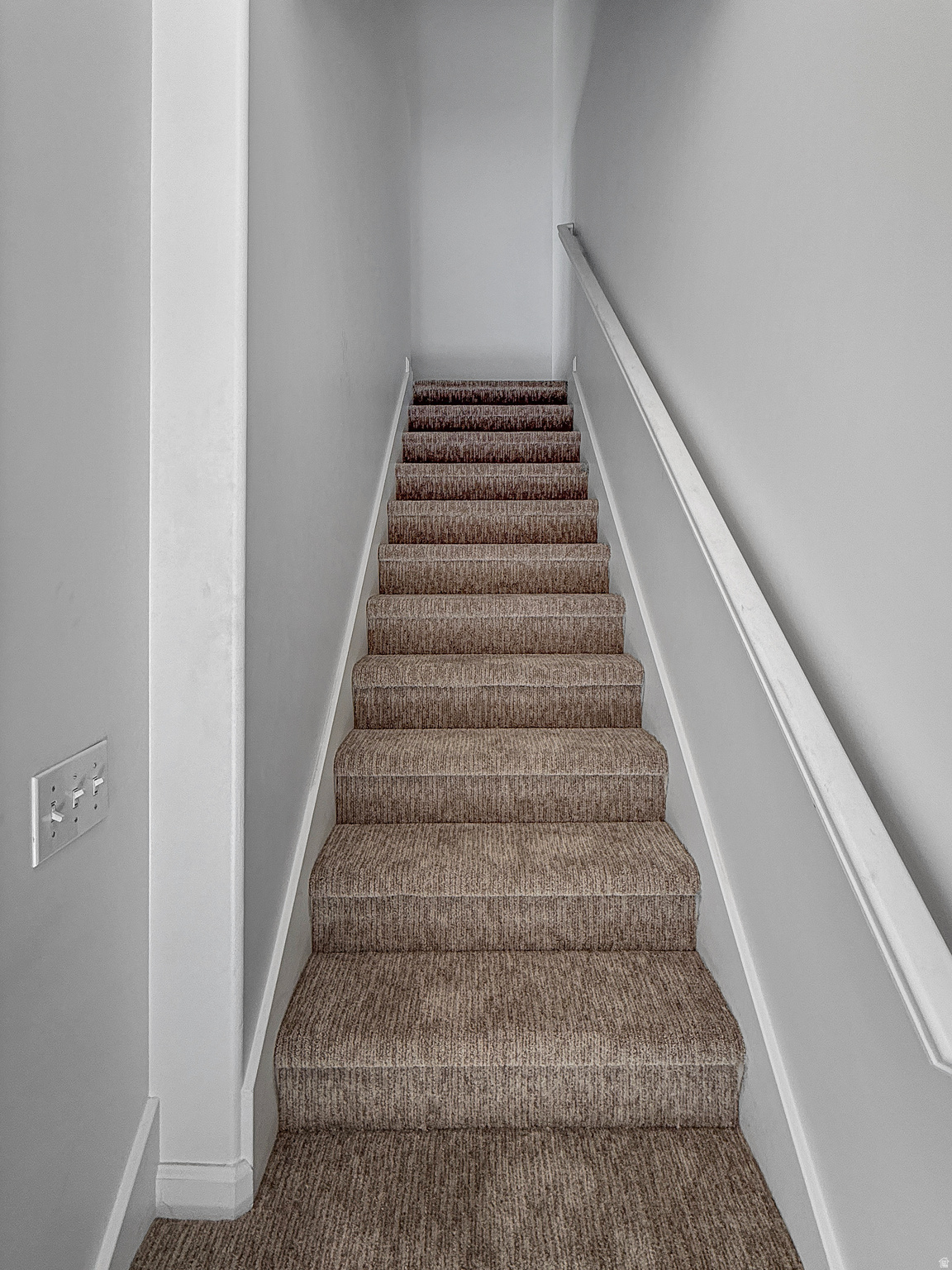 STONEGATE - Residential