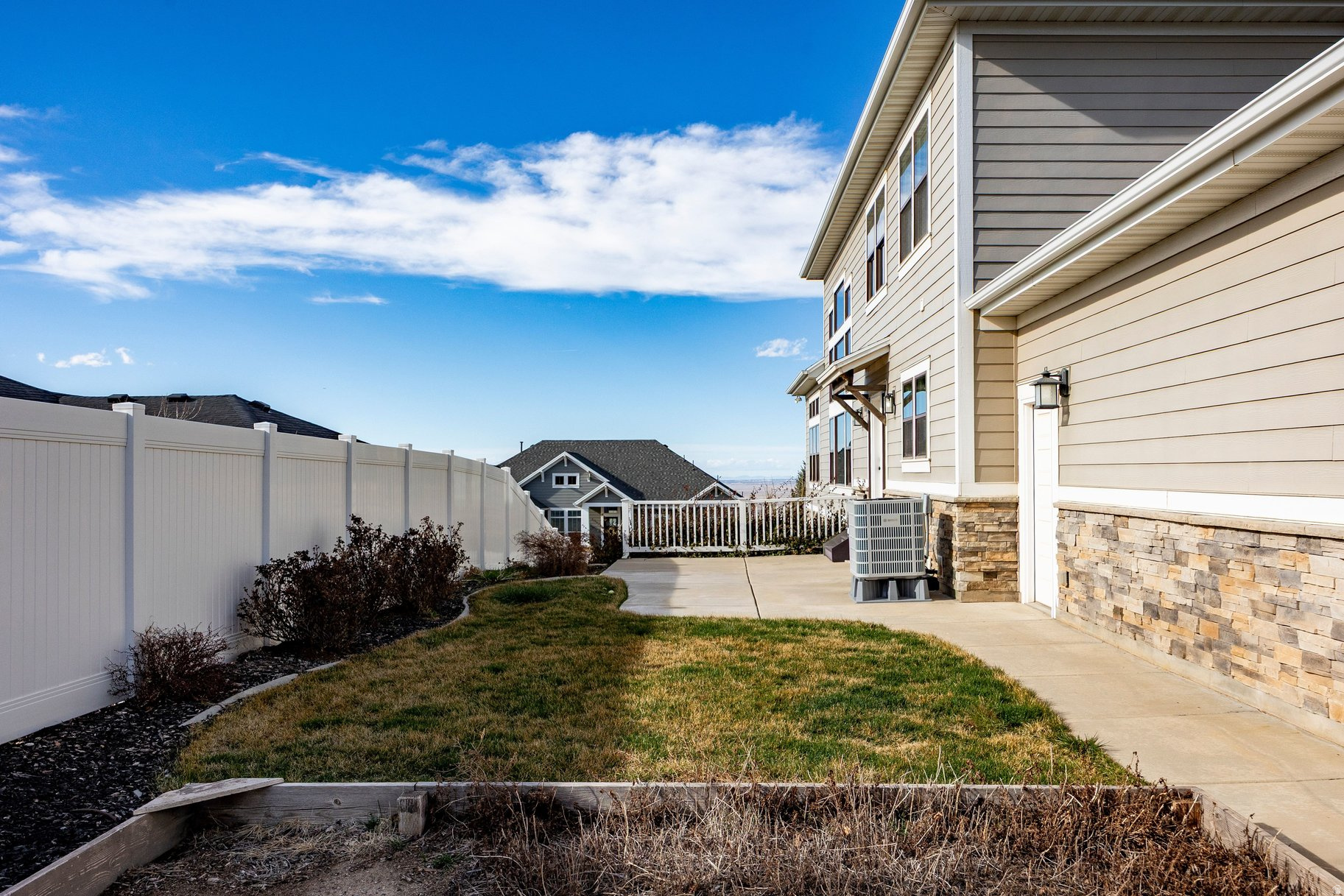 EAGLEPOINTE ESTATES - Residential