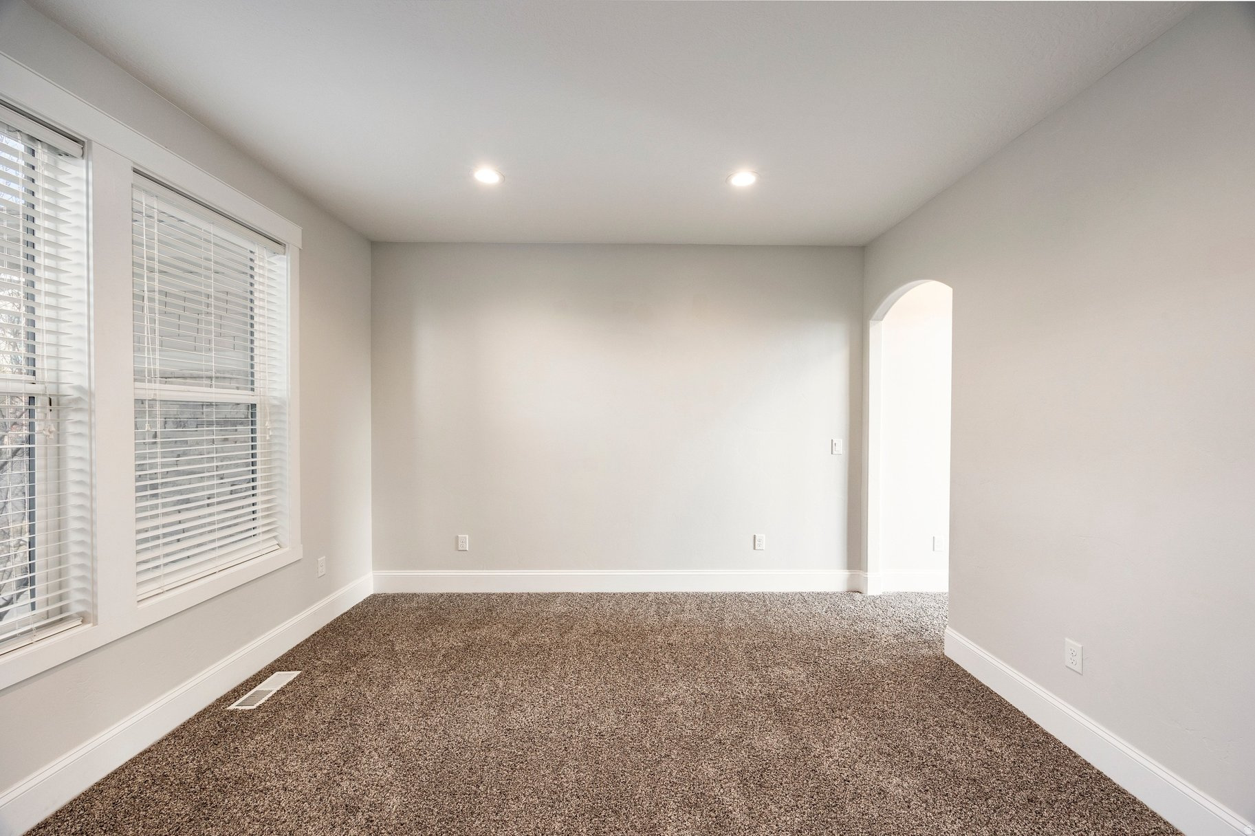 EAGLEPOINTE ESTATES - Residential