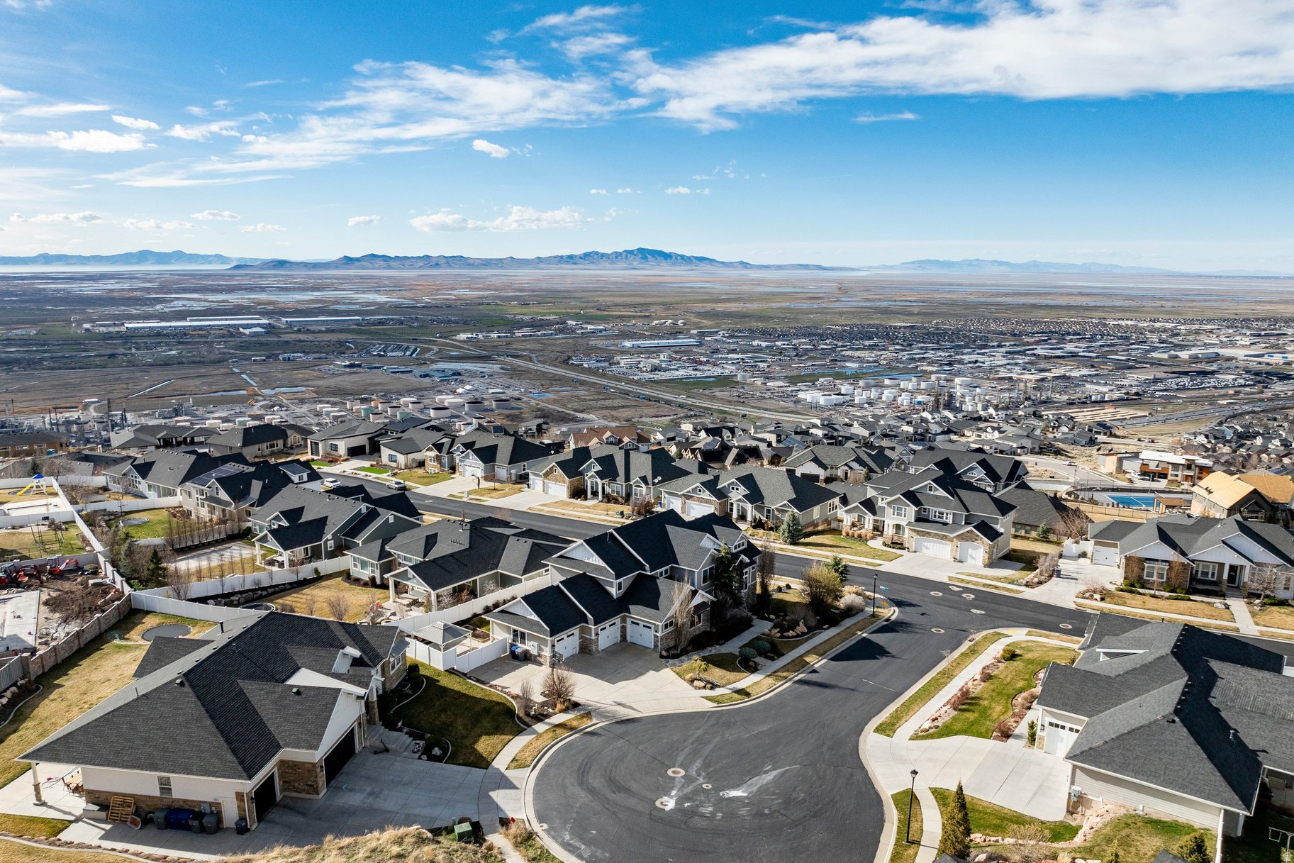 EAGLEPOINTE ESTATES - Residential