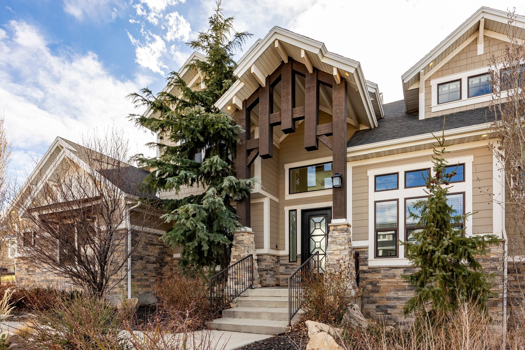 EAGLEPOINTE ESTATES - Residential