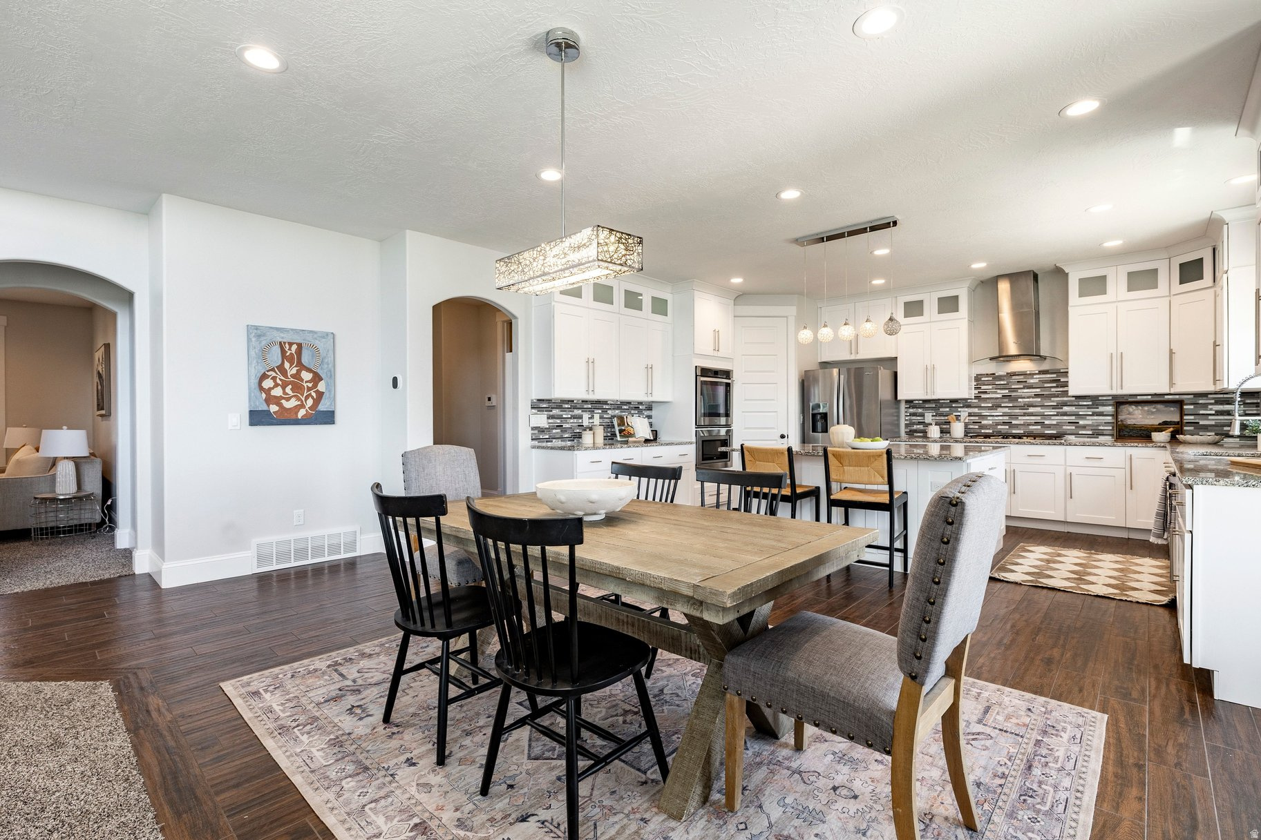 EAGLEPOINTE ESTATES - Residential