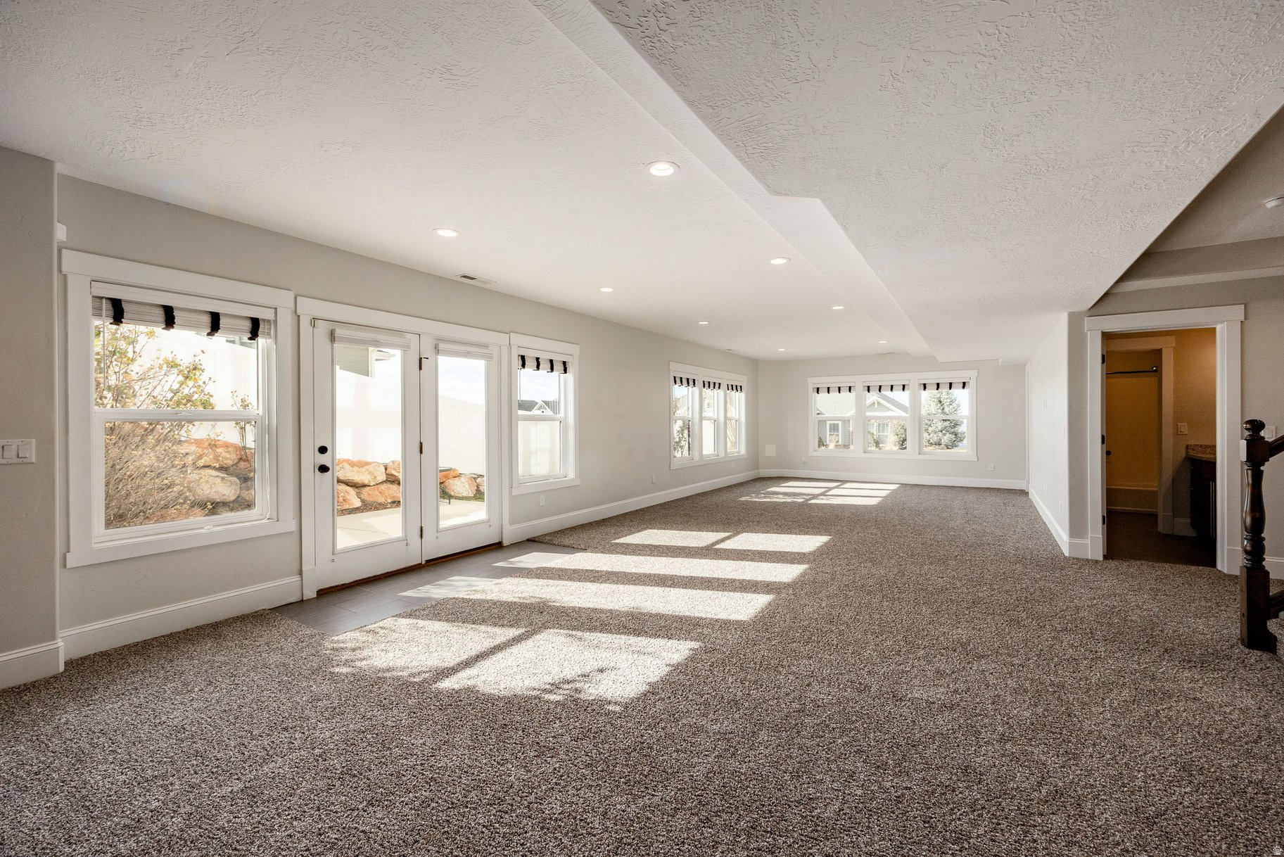 EAGLEPOINTE ESTATES - Residential