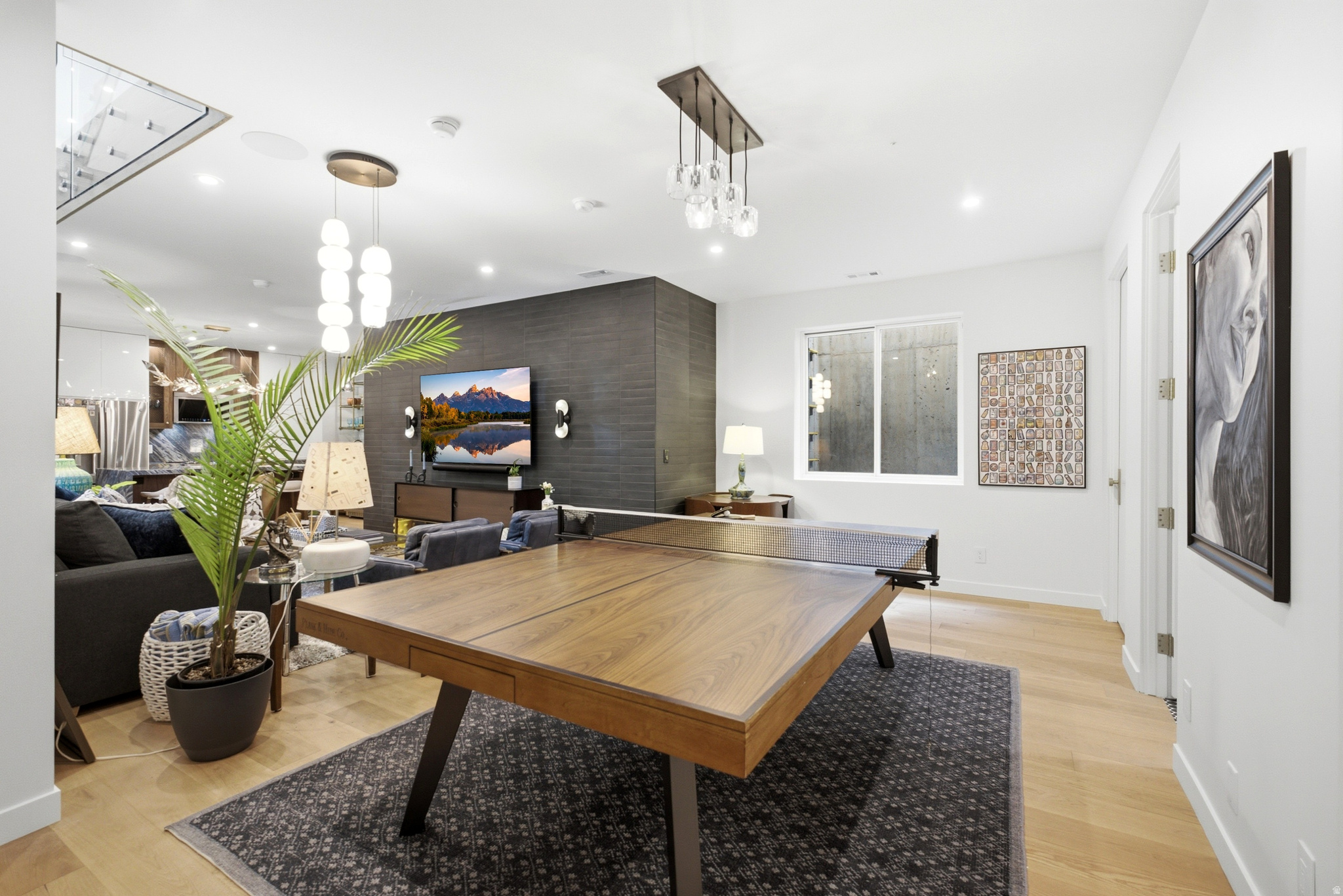HAMPTONS - Residential Lease