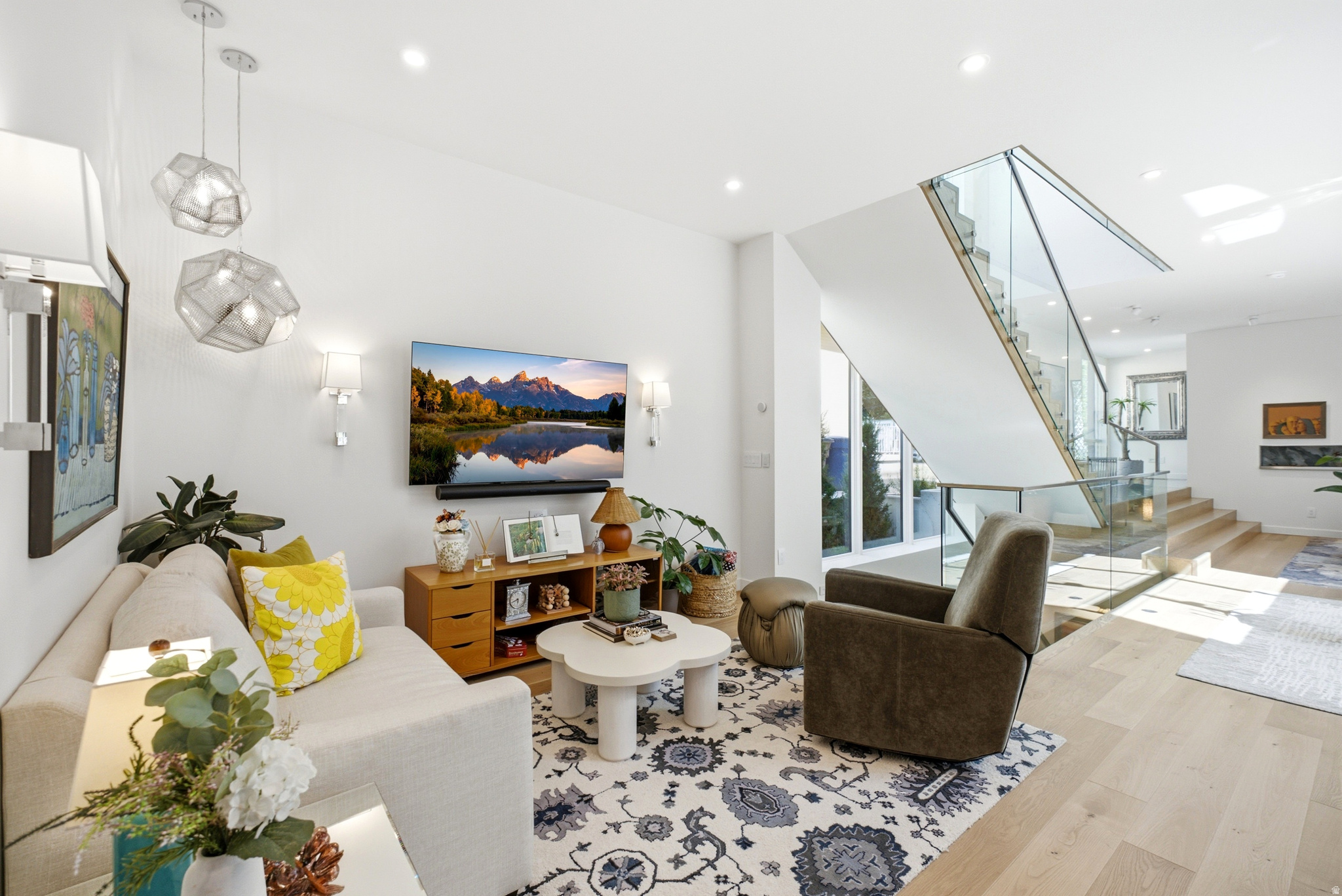 HAMPTONS - Residential Lease