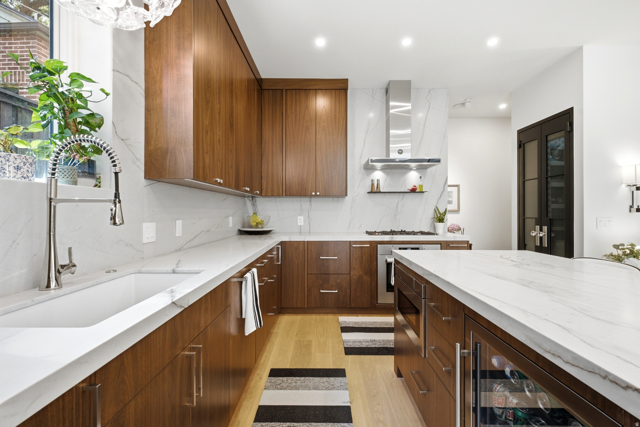 HAMPTONS - Residential Lease