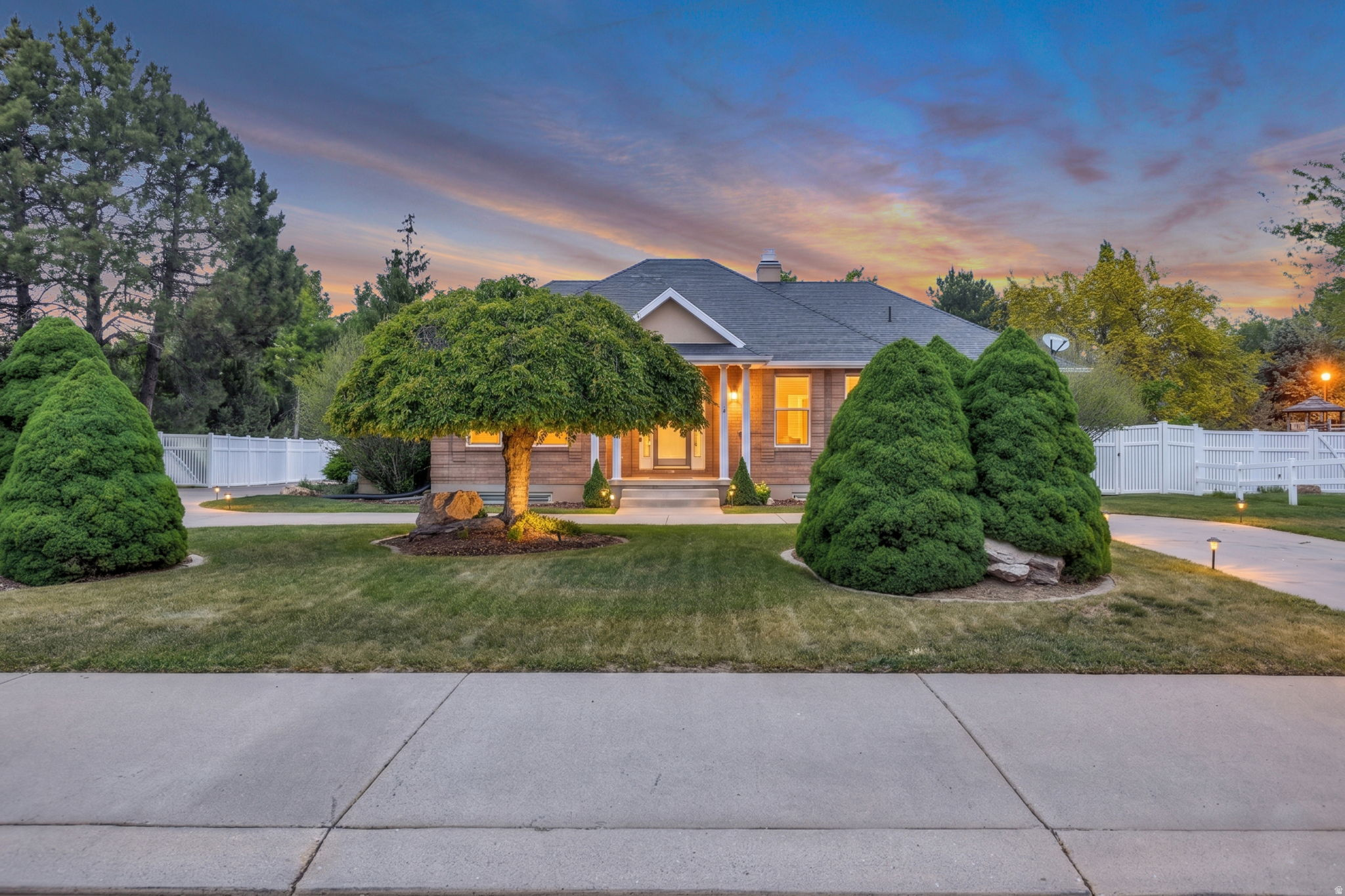 COUNTRY WEST - Residential