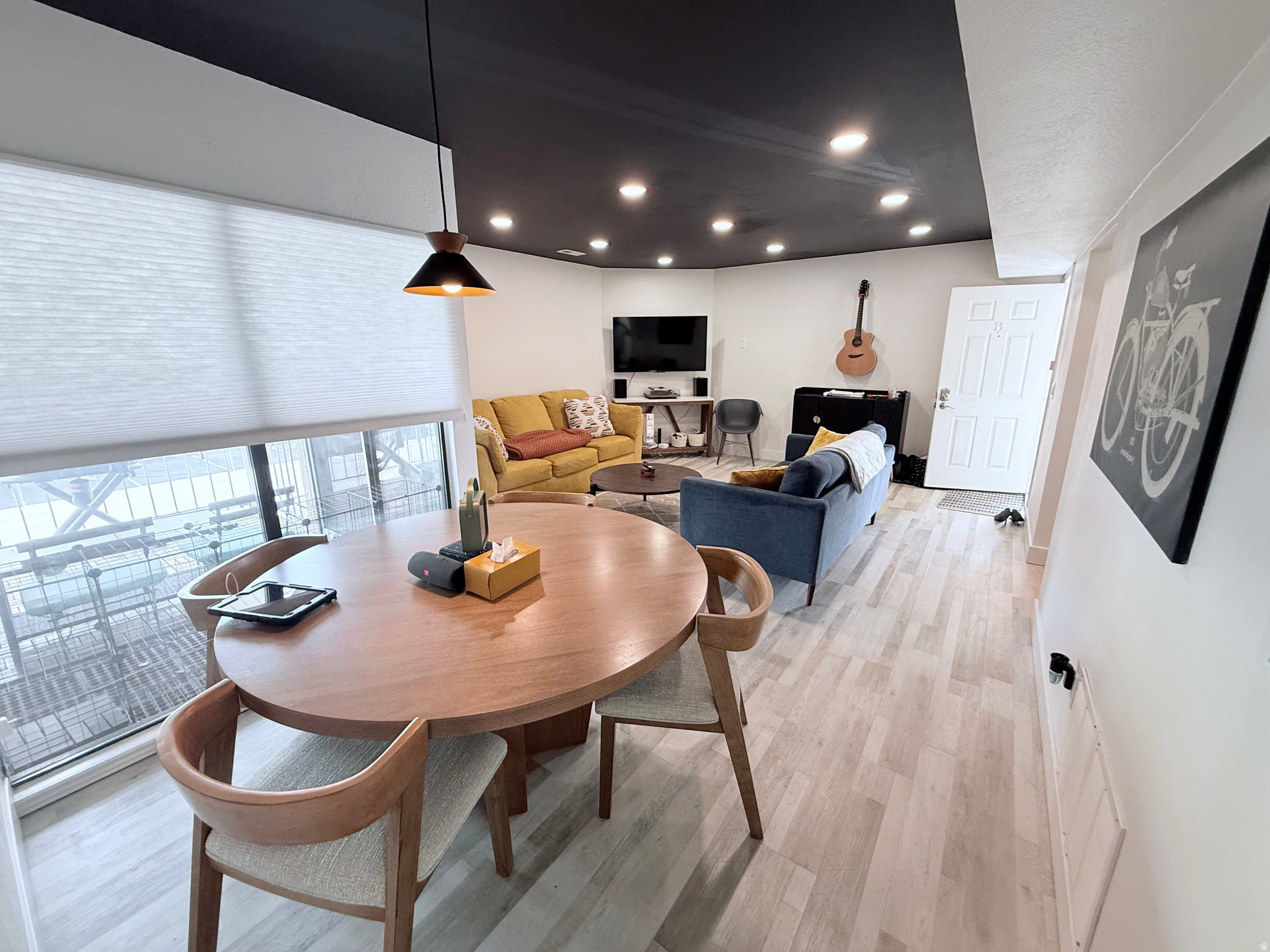 Fully remodeled two bedroom one bath condo in a great central location. Don't miss the opportunity to make this one yours! Square footage figures are provided as a courtesy estimate only and were obtained from County Records.  Buyer is advised to obtain an independent measurement. Owner / Agent