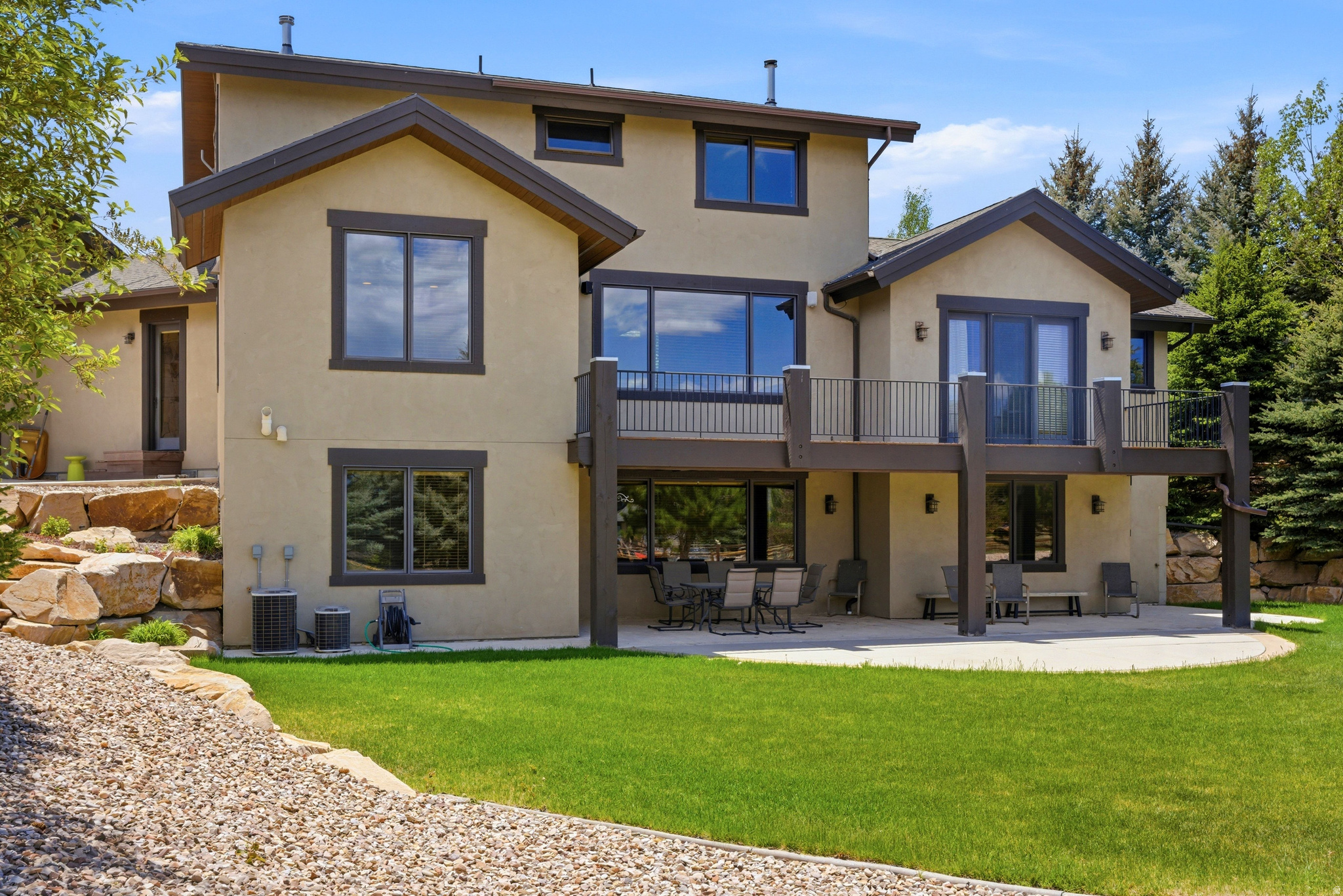 MOUNTAIN RANCH ESTATES - Residential