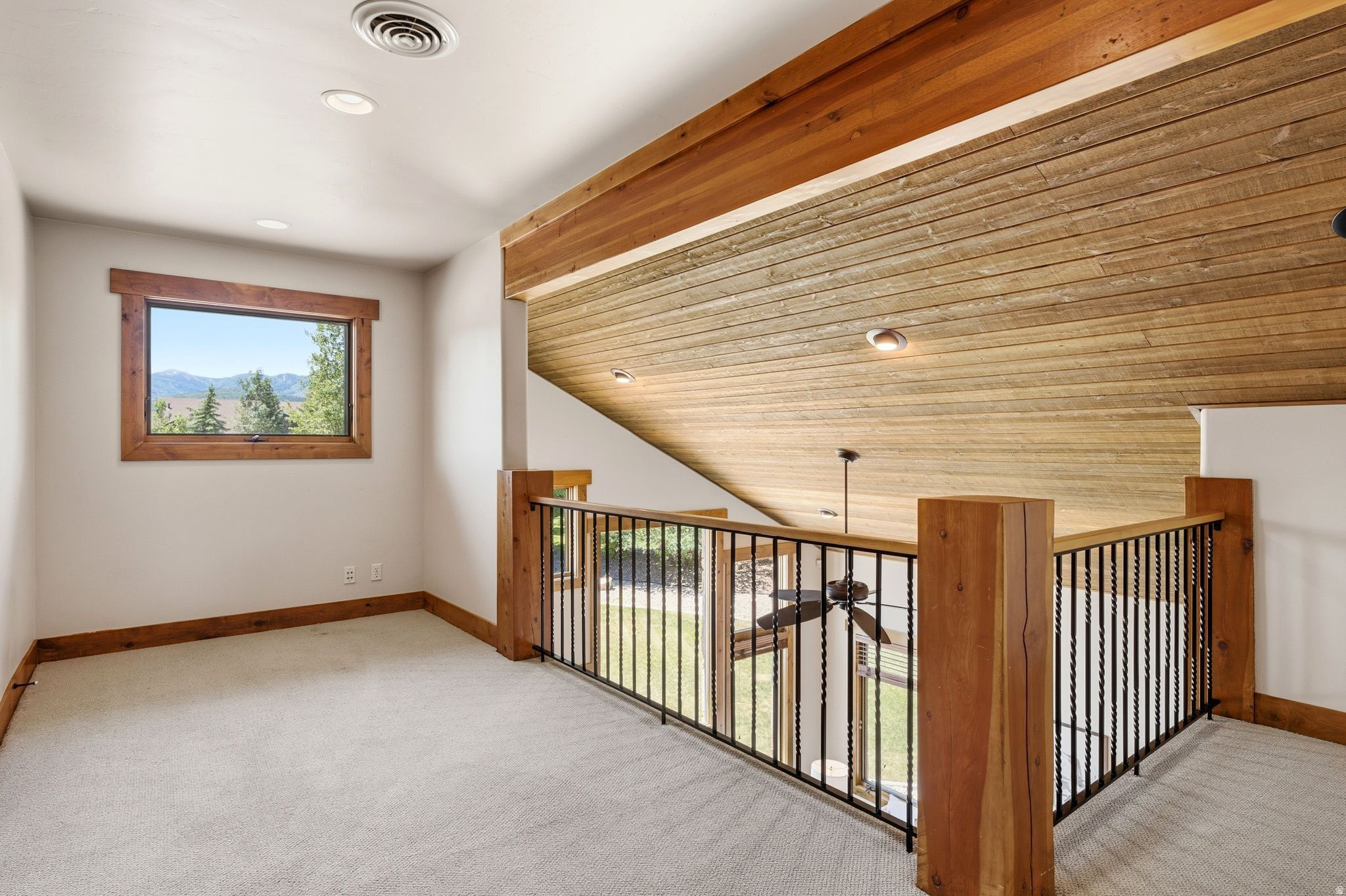MOUNTAIN RANCH ESTATES - Residential