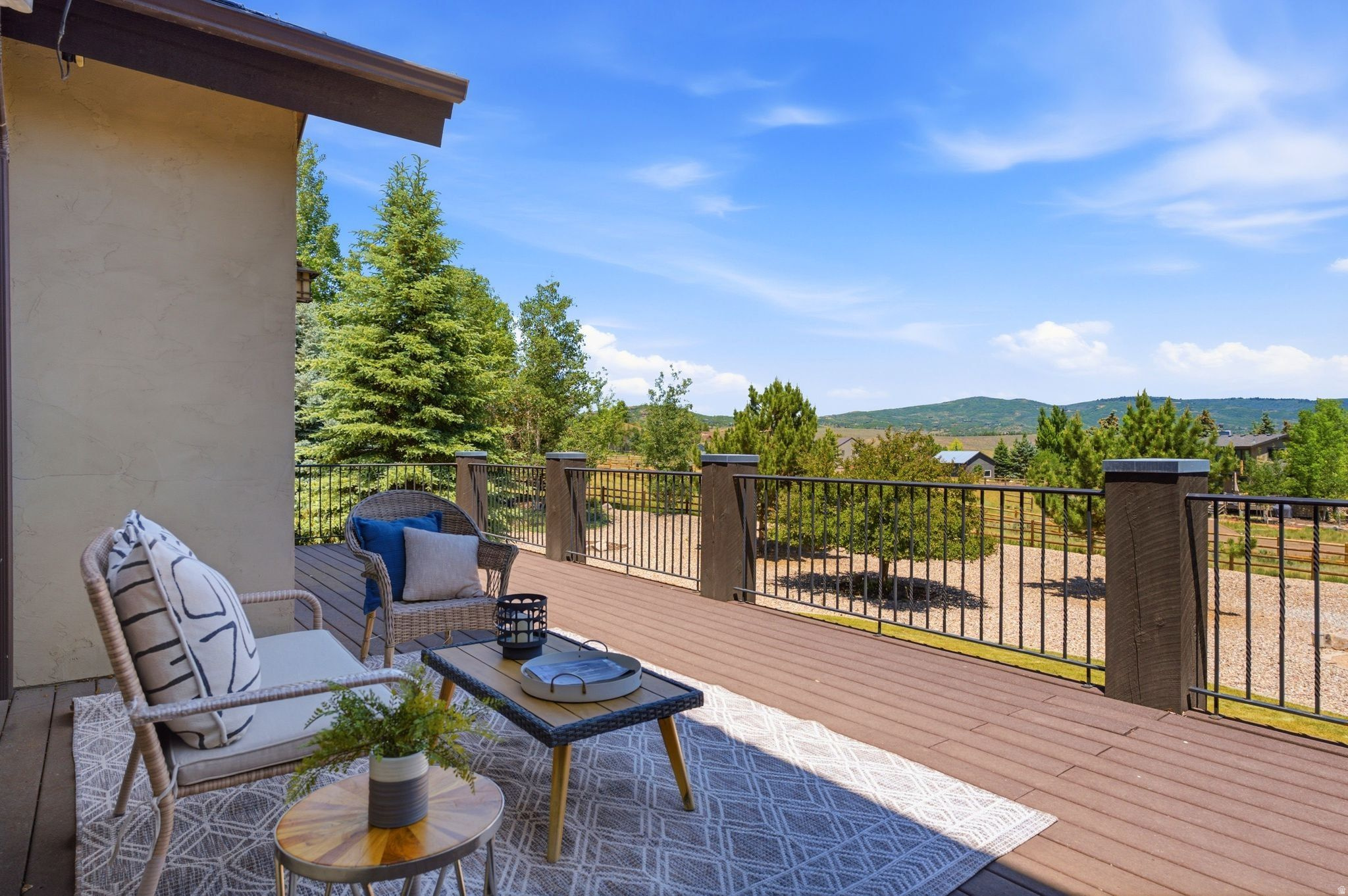MOUNTAIN RANCH ESTATES - Residential