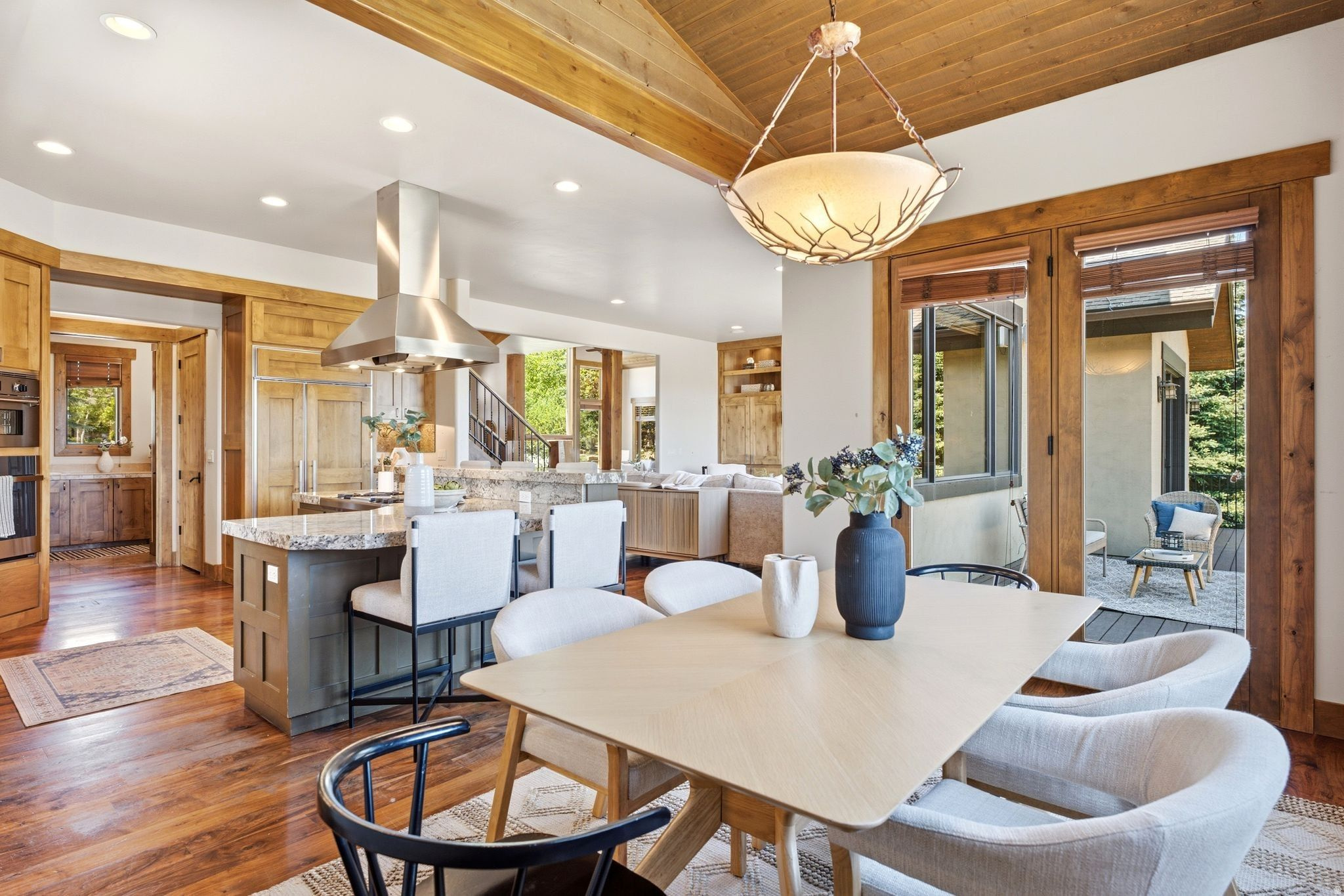 MOUNTAIN RANCH ESTATES - Residential