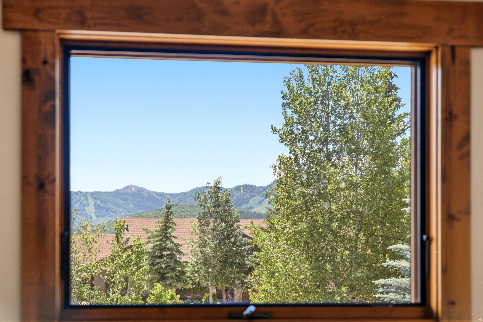 MOUNTAIN RANCH ESTATES - Residential