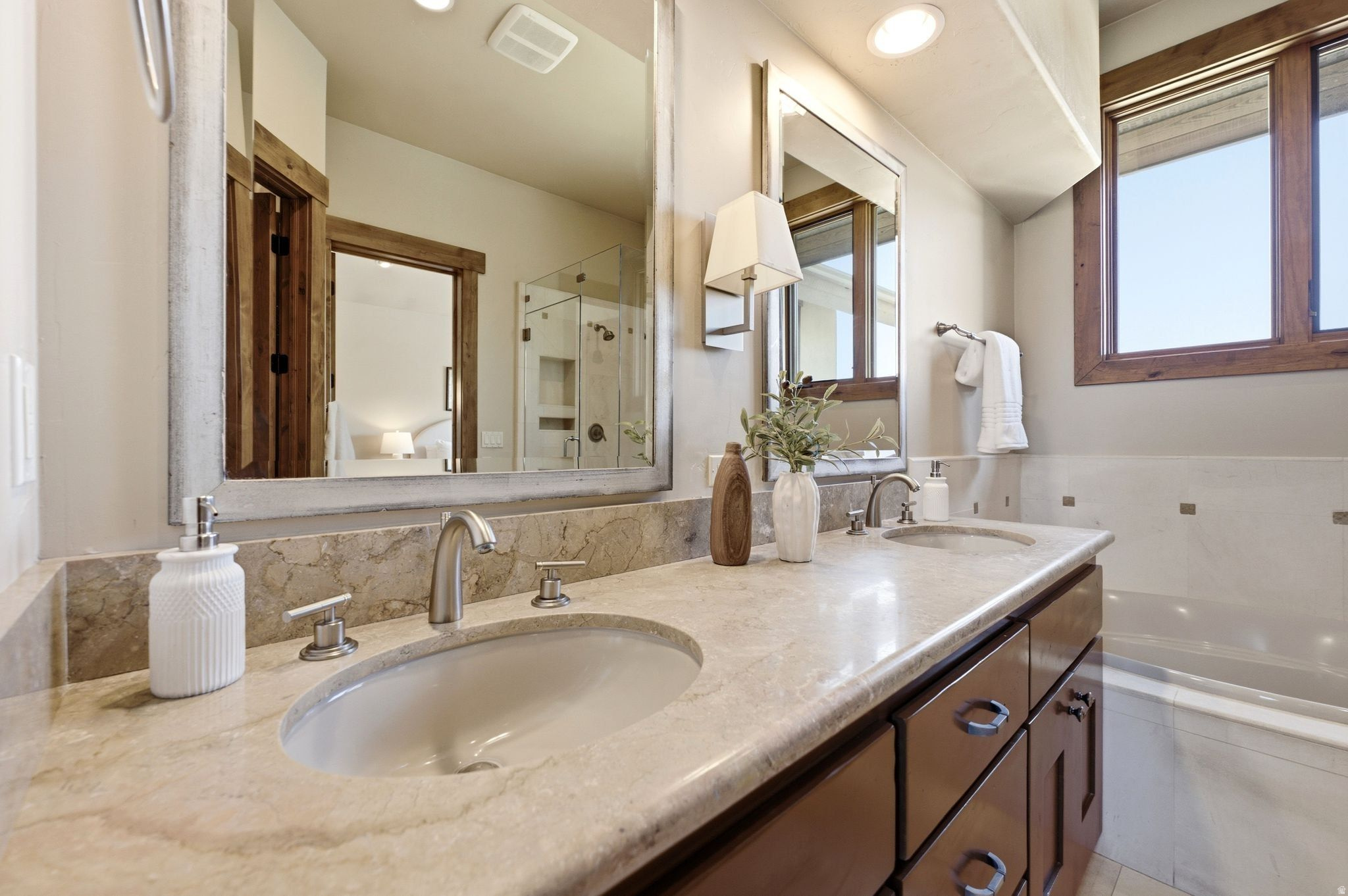 MOUNTAIN RANCH ESTATES - Residential