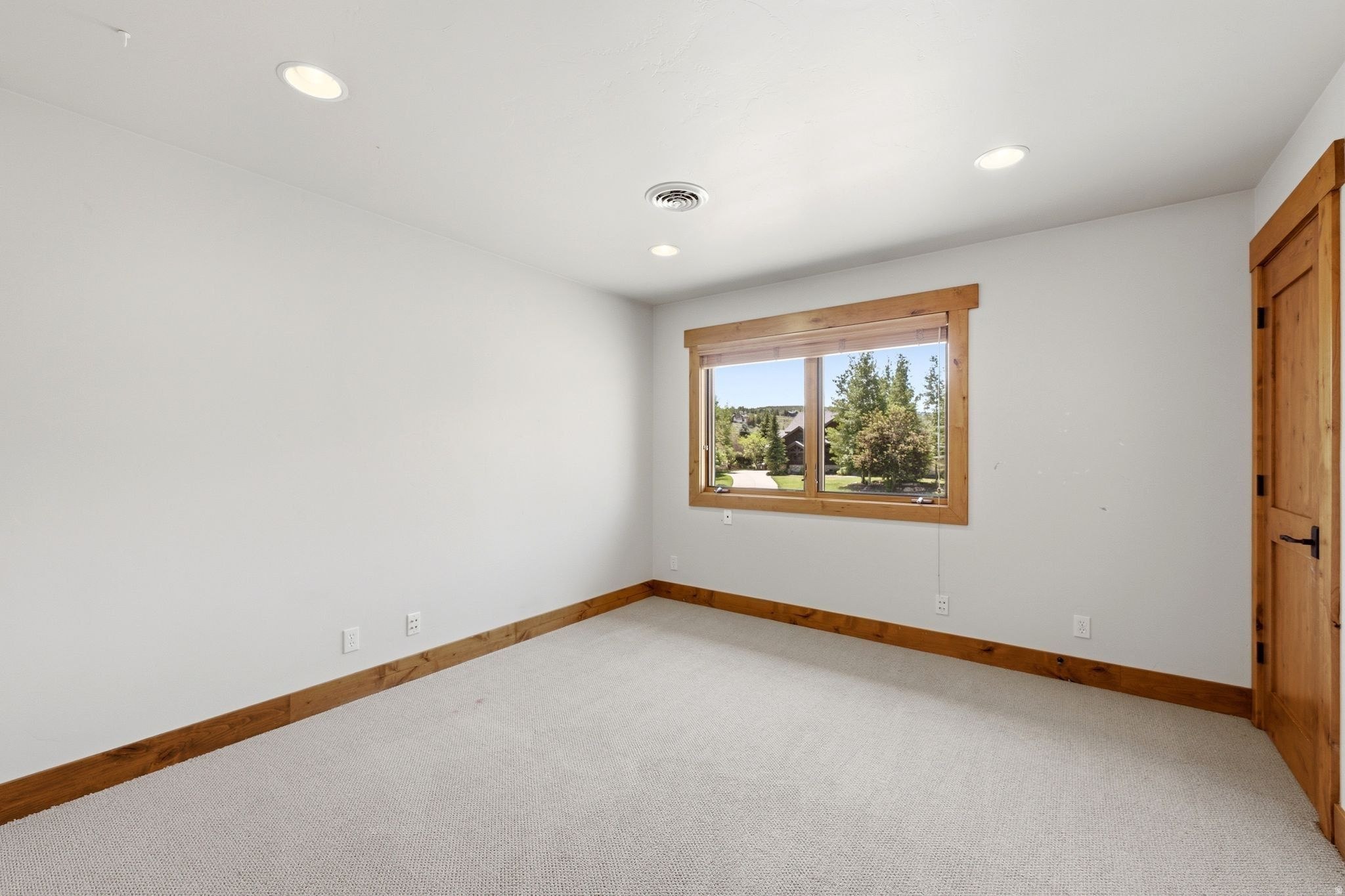 MOUNTAIN RANCH ESTATES - Residential