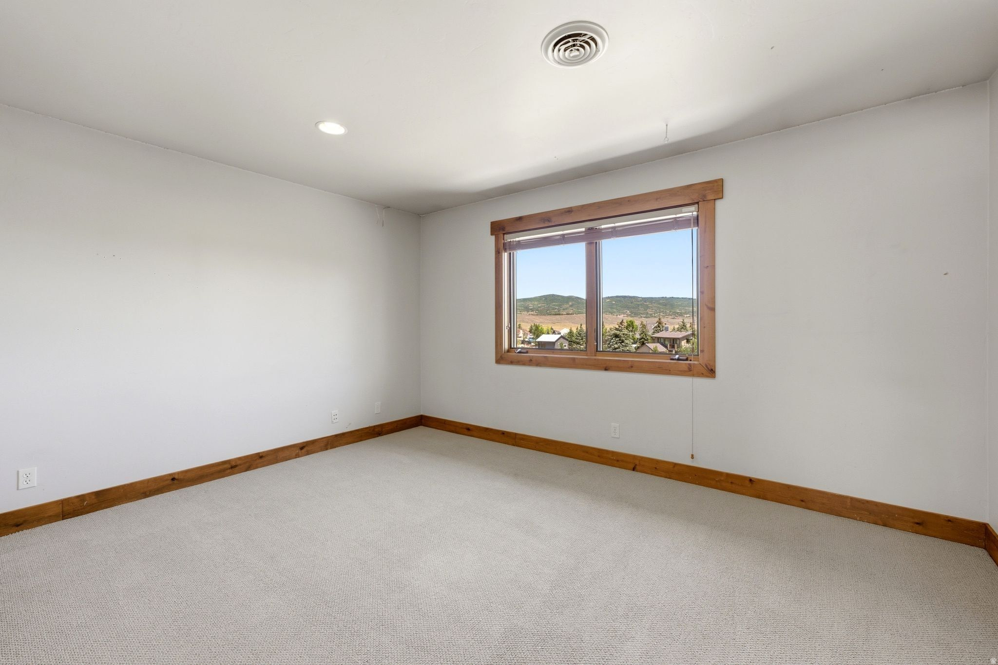 MOUNTAIN RANCH ESTATES - Residential