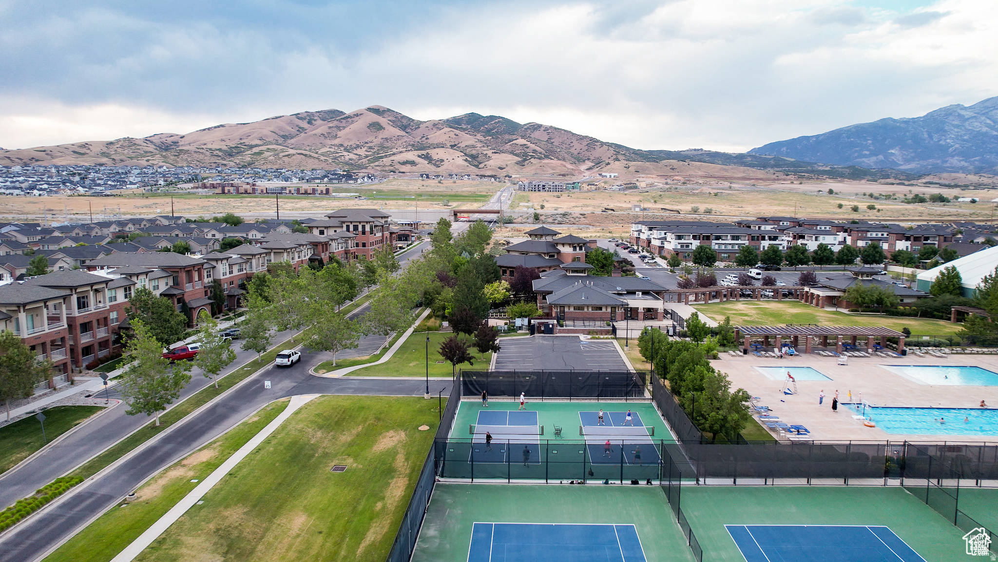 IVORY RIDGE - Residential