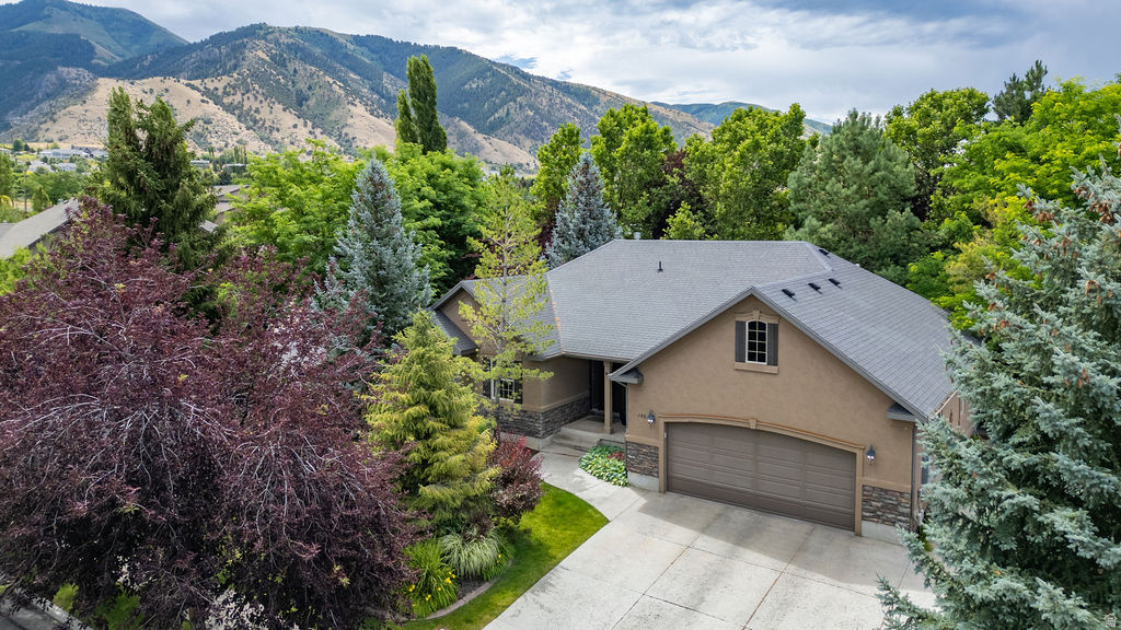 EAST EDGEHILL ESTATES - Residential