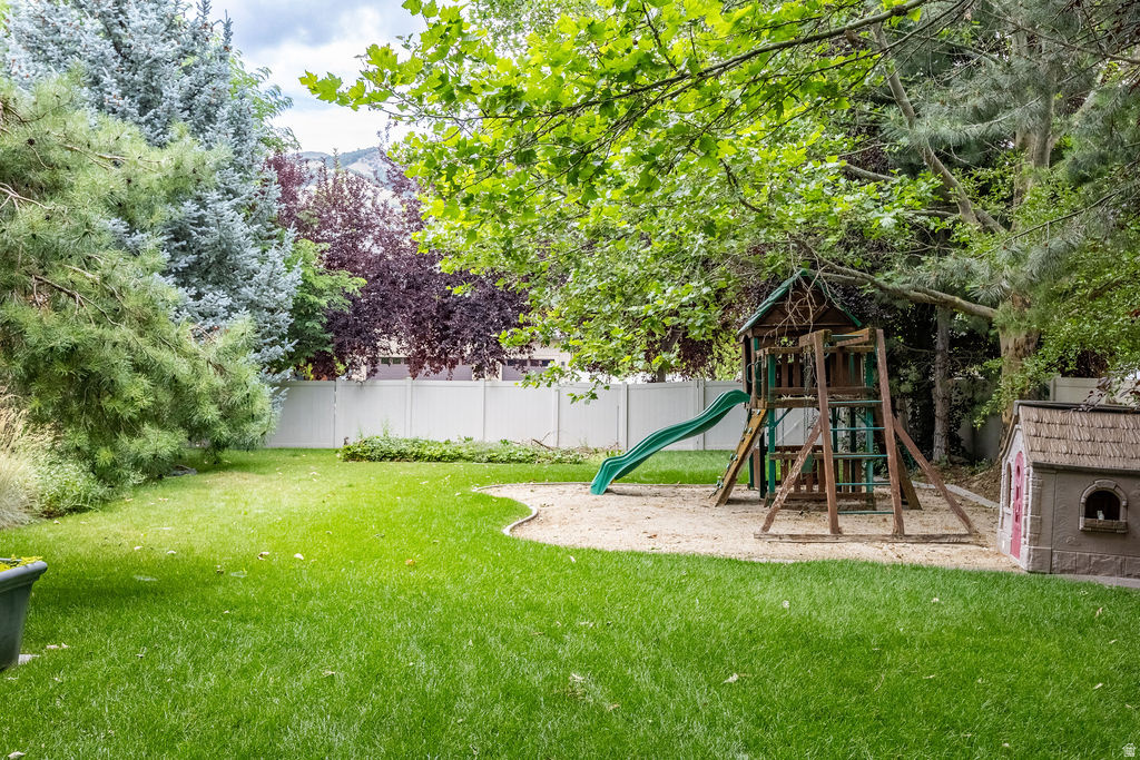 EAST EDGEHILL ESTATES - Residential