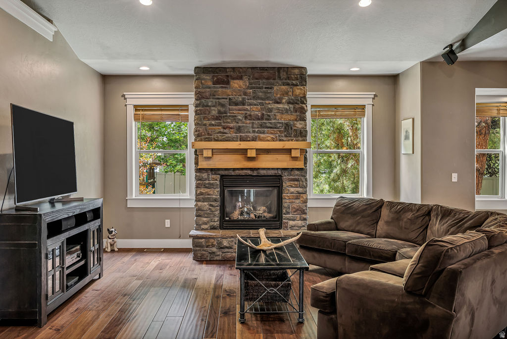 EAST EDGEHILL ESTATES - Residential