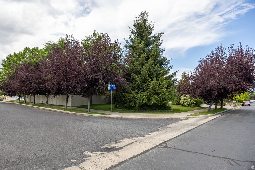 EAST EDGEHILL ESTATES - Residential