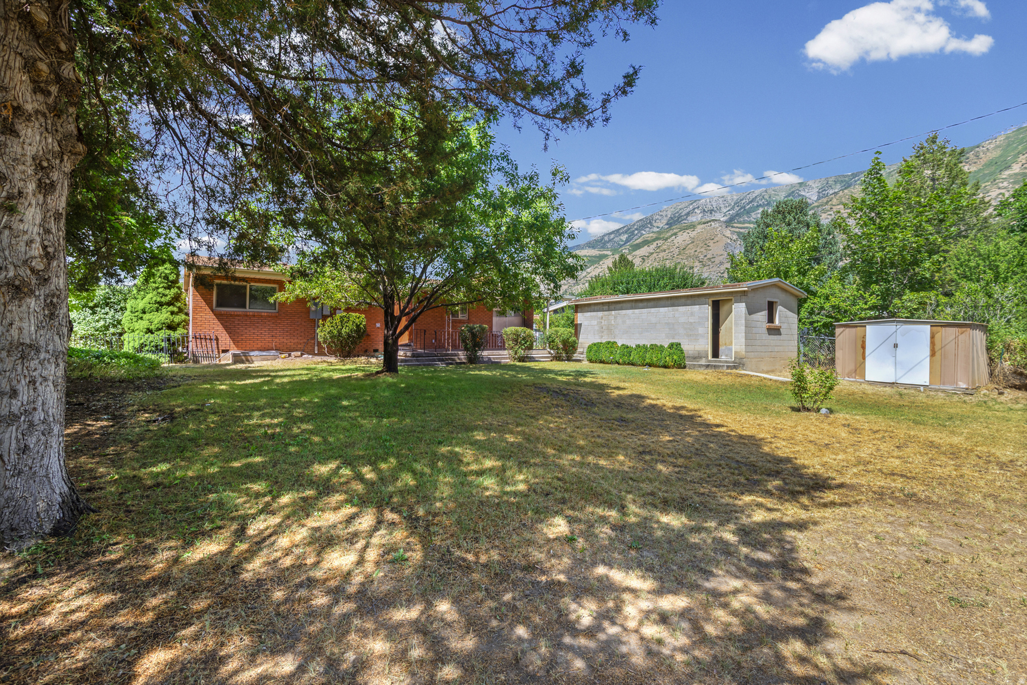 SPENCER GROW ACRES - Residential