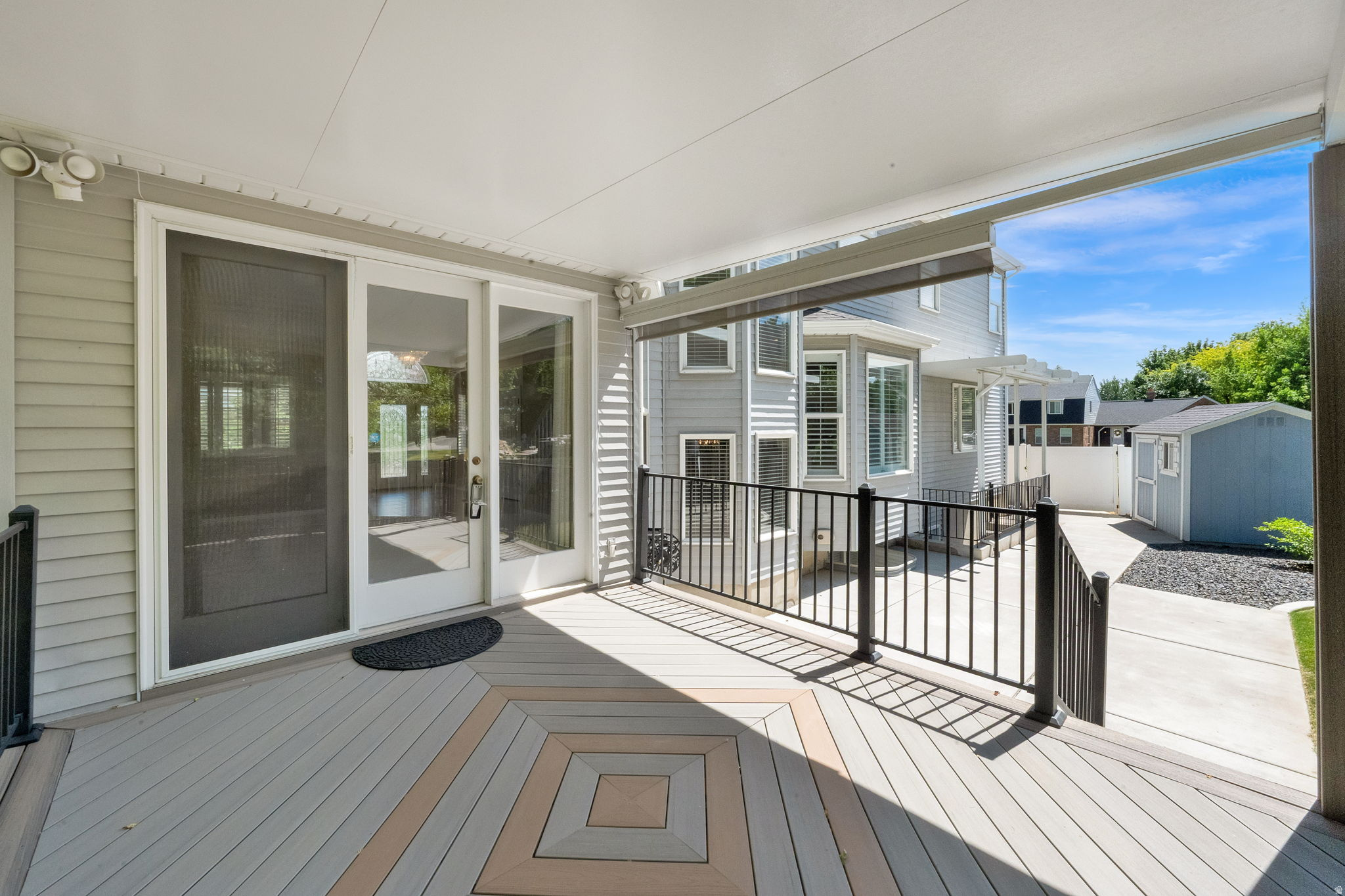 OAKRIDGE COUNTRY CLUB ESTATES - Residential