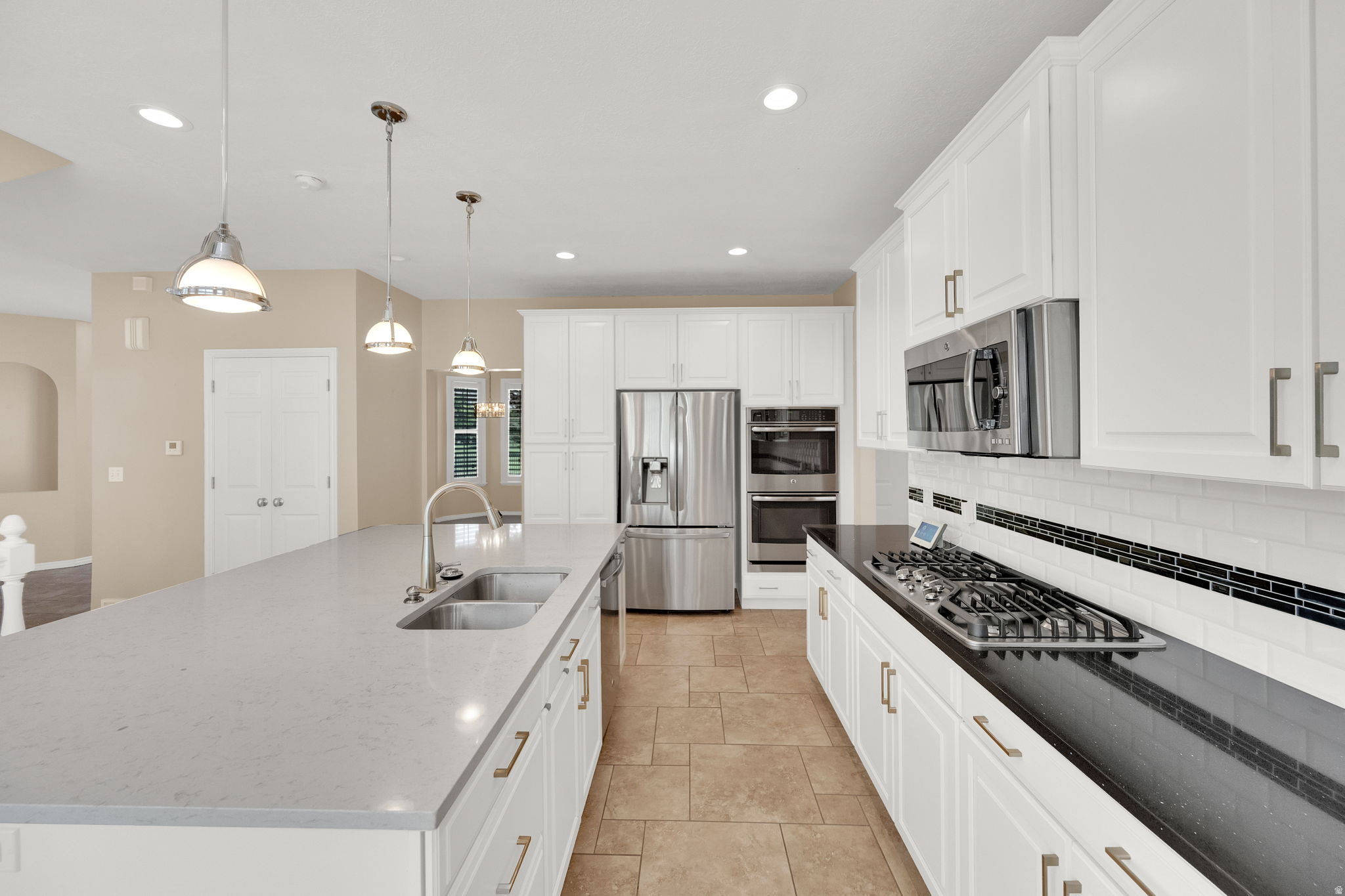OAKRIDGE COUNTRY CLUB ESTATES - Residential