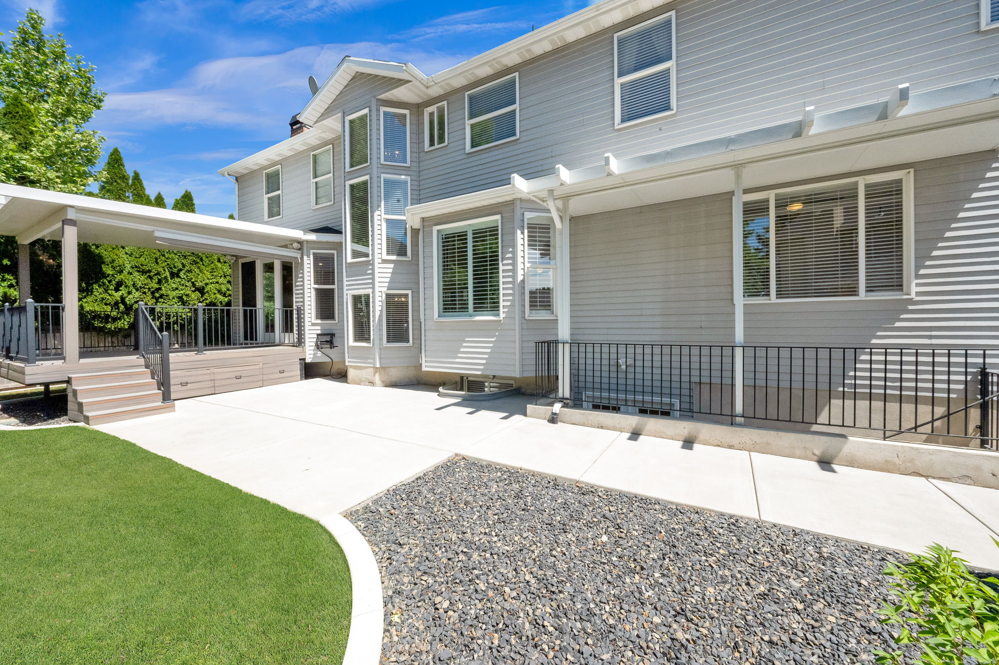 OAKRIDGE COUNTRY CLUB ESTATES - Residential