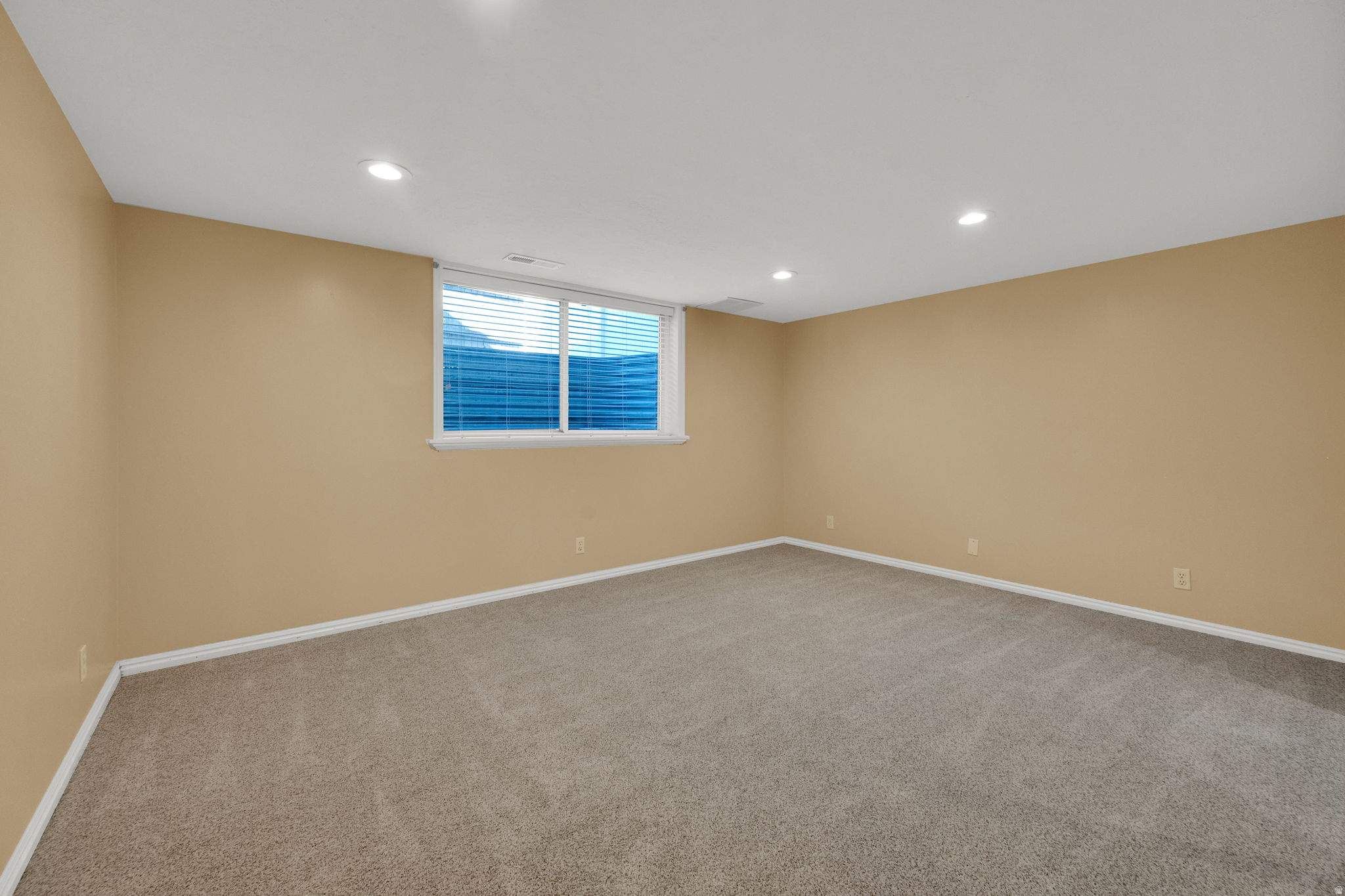 OAKRIDGE COUNTRY CLUB ESTATES - Residential