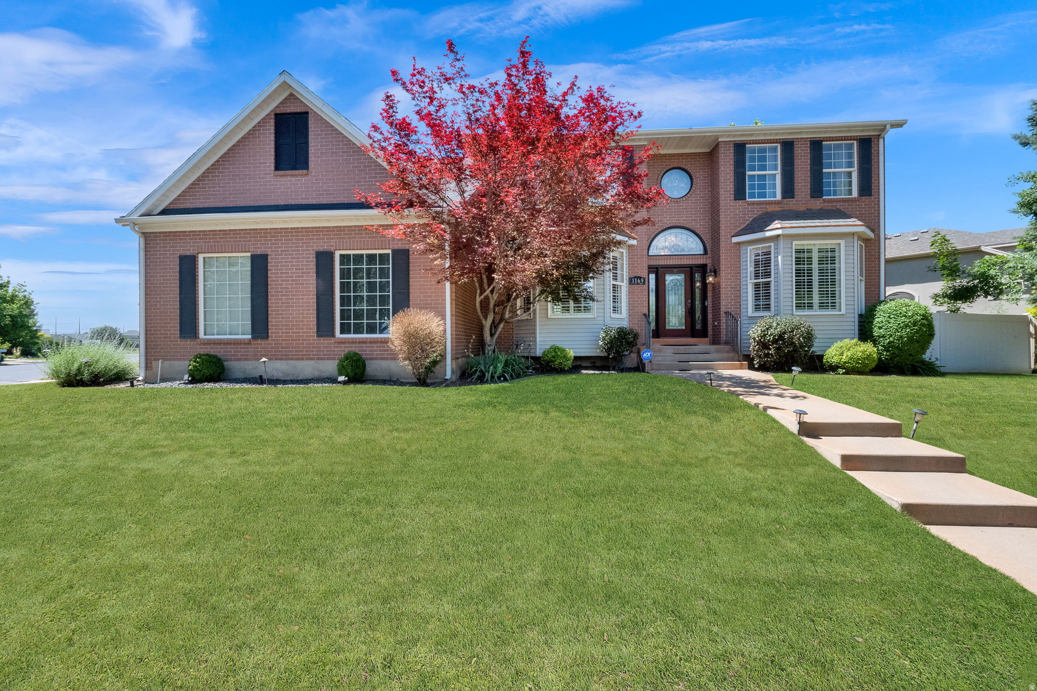OAKRIDGE COUNTRY CLUB ESTATES - Residential