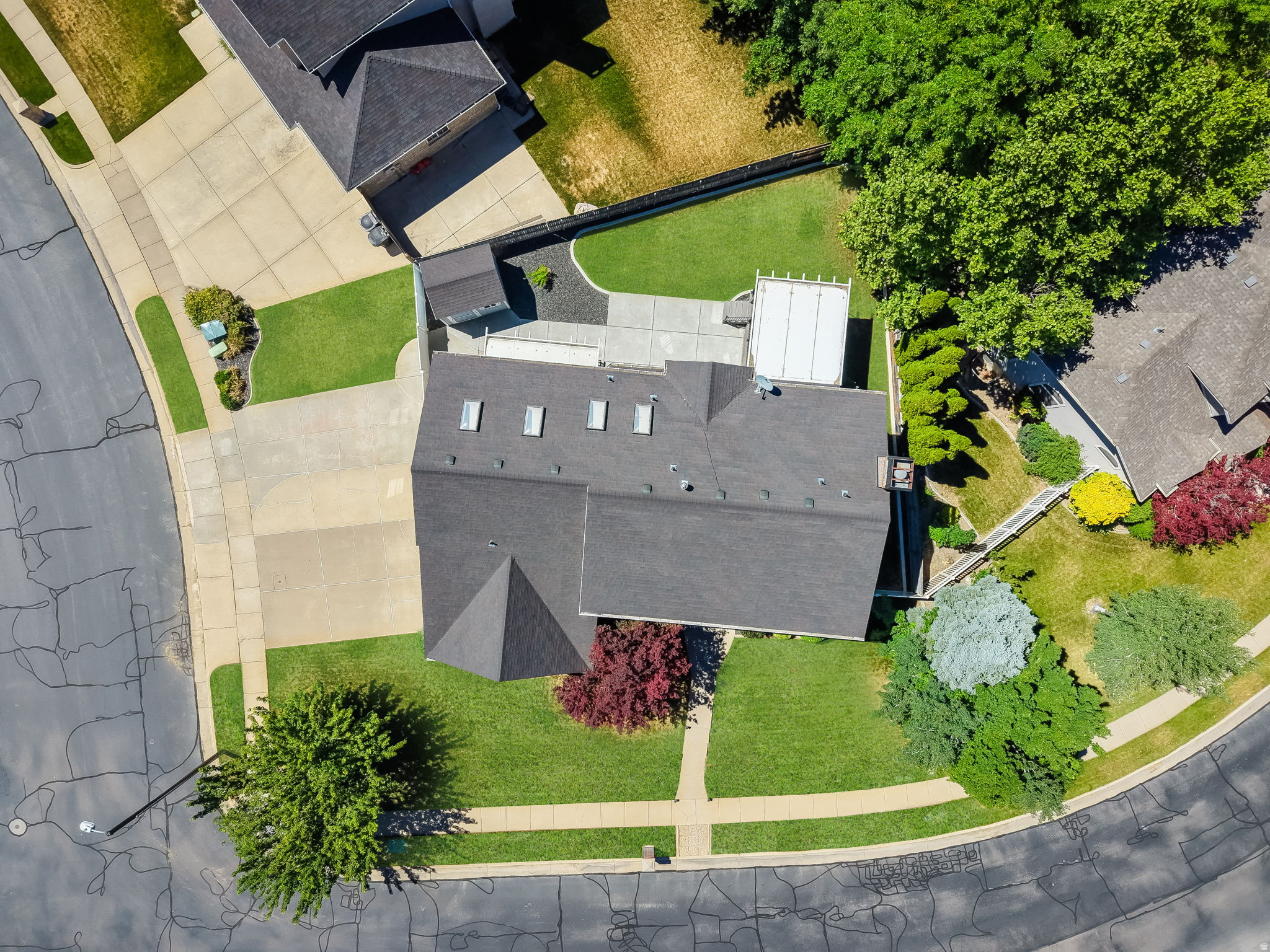 OAKRIDGE COUNTRY CLUB ESTATES - Residential