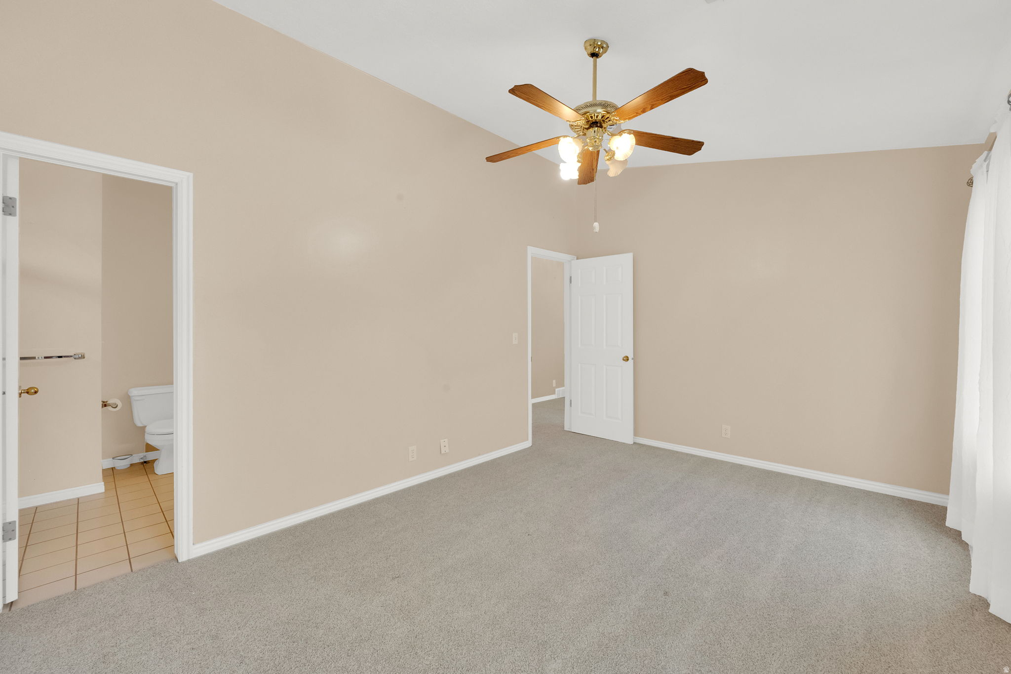 OAKRIDGE COUNTRY CLUB ESTATES - Residential