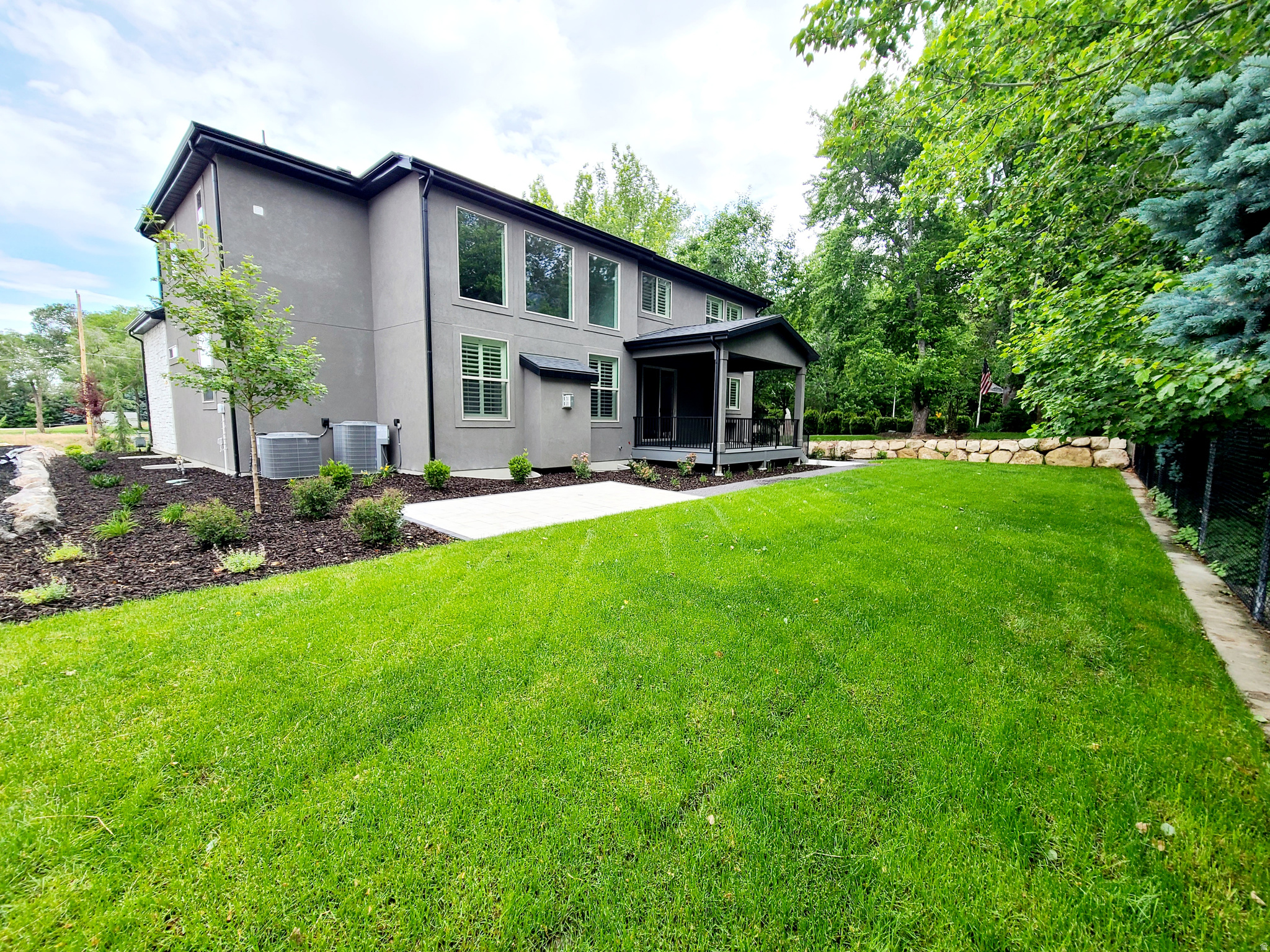 EAST SIDE 2 MOUNT JORDAN - Residential