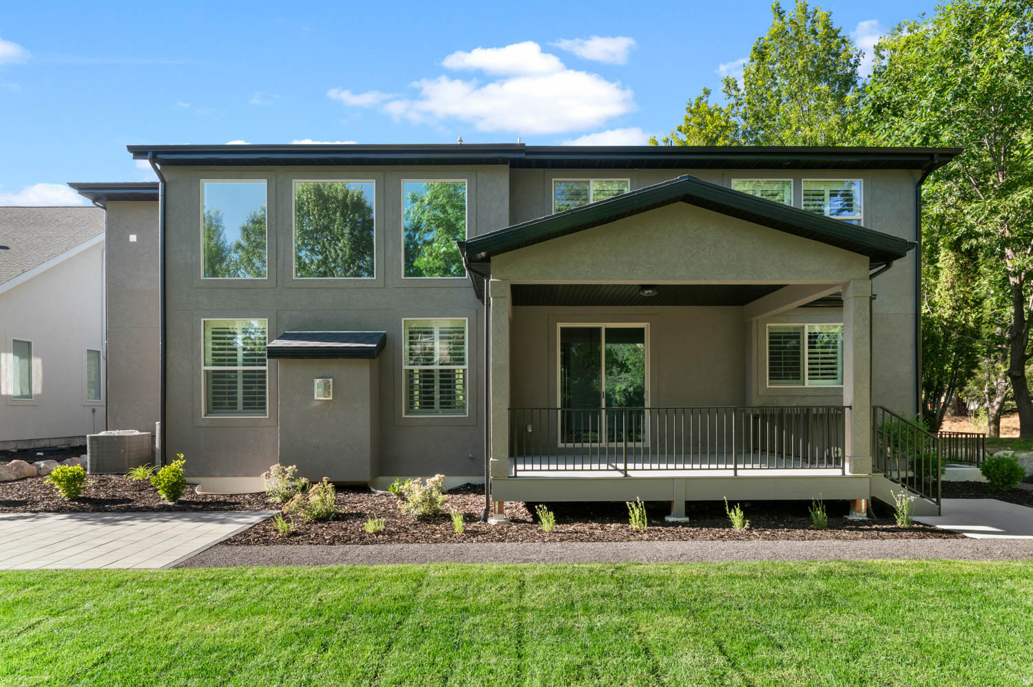 EAST SIDE 2 MOUNT JORDAN - Residential