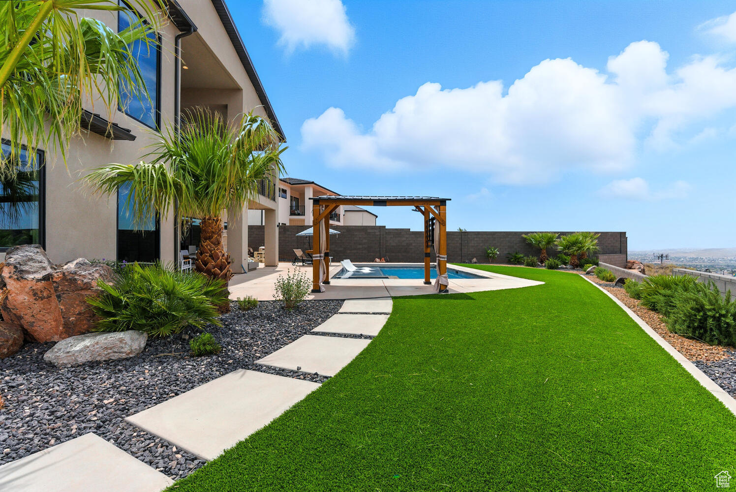 GRAND HEIGHTS PH 1 - Residential