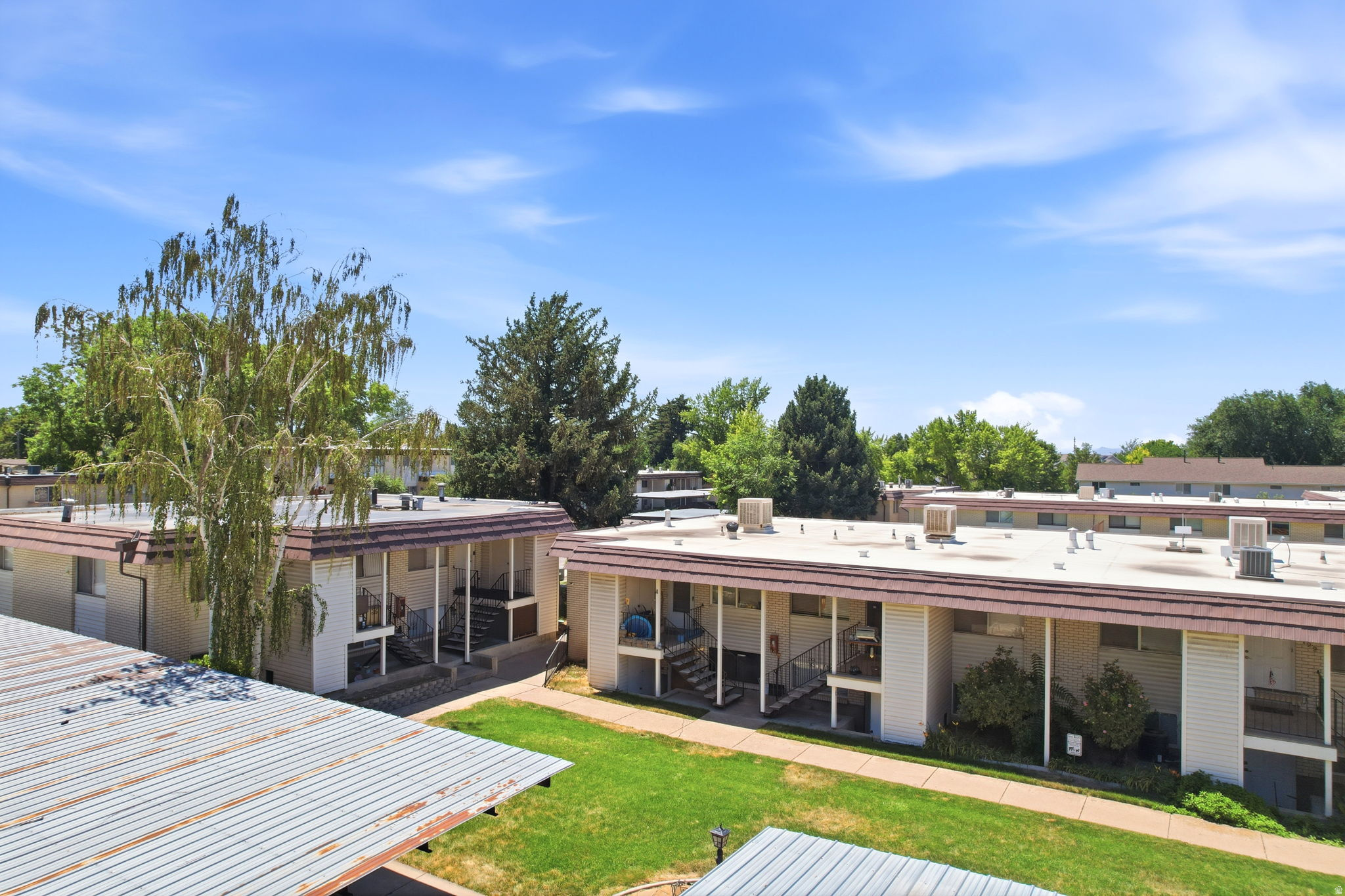 LAKEVIEW - Residential