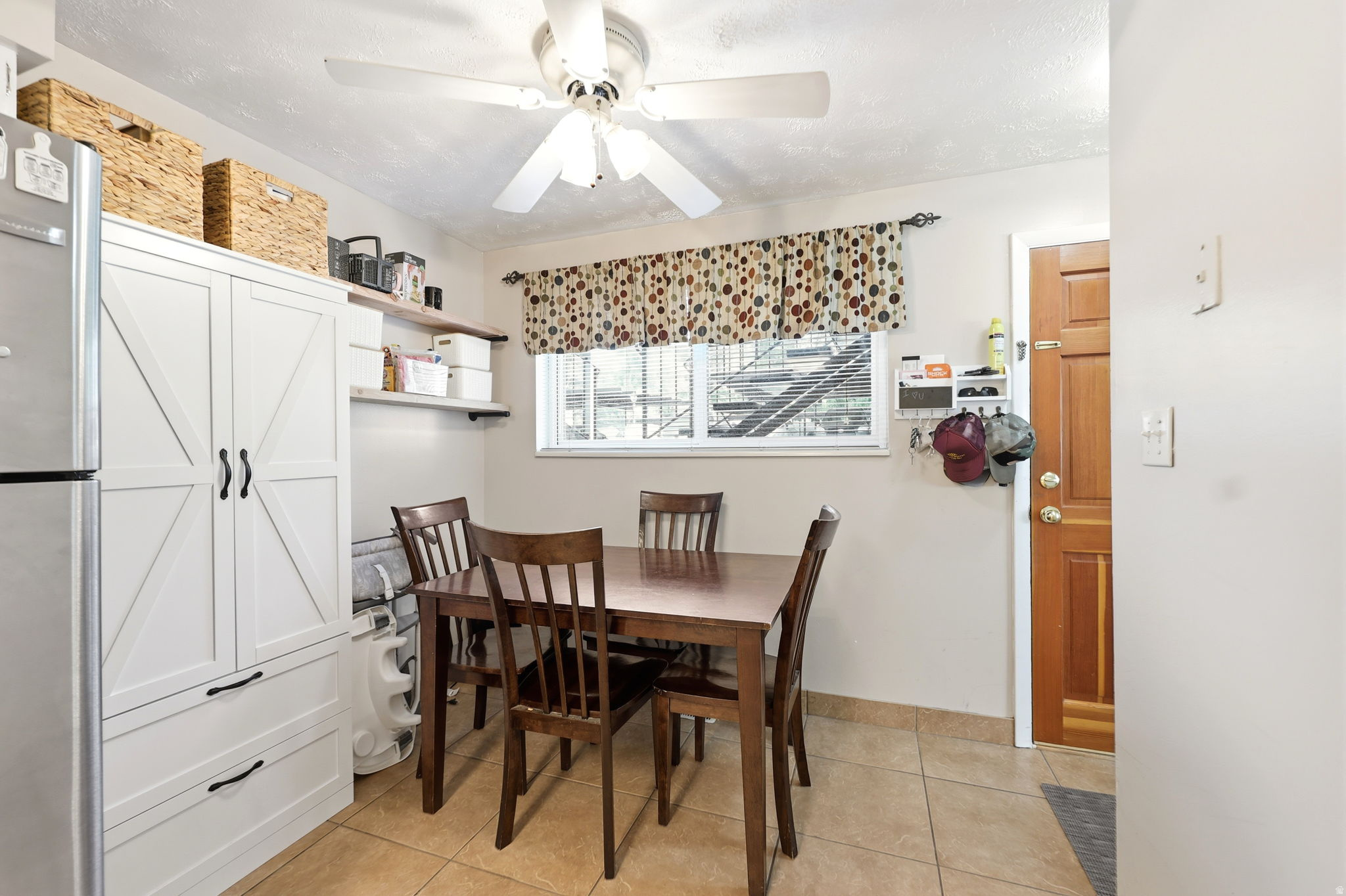 LAKEVIEW - Residential