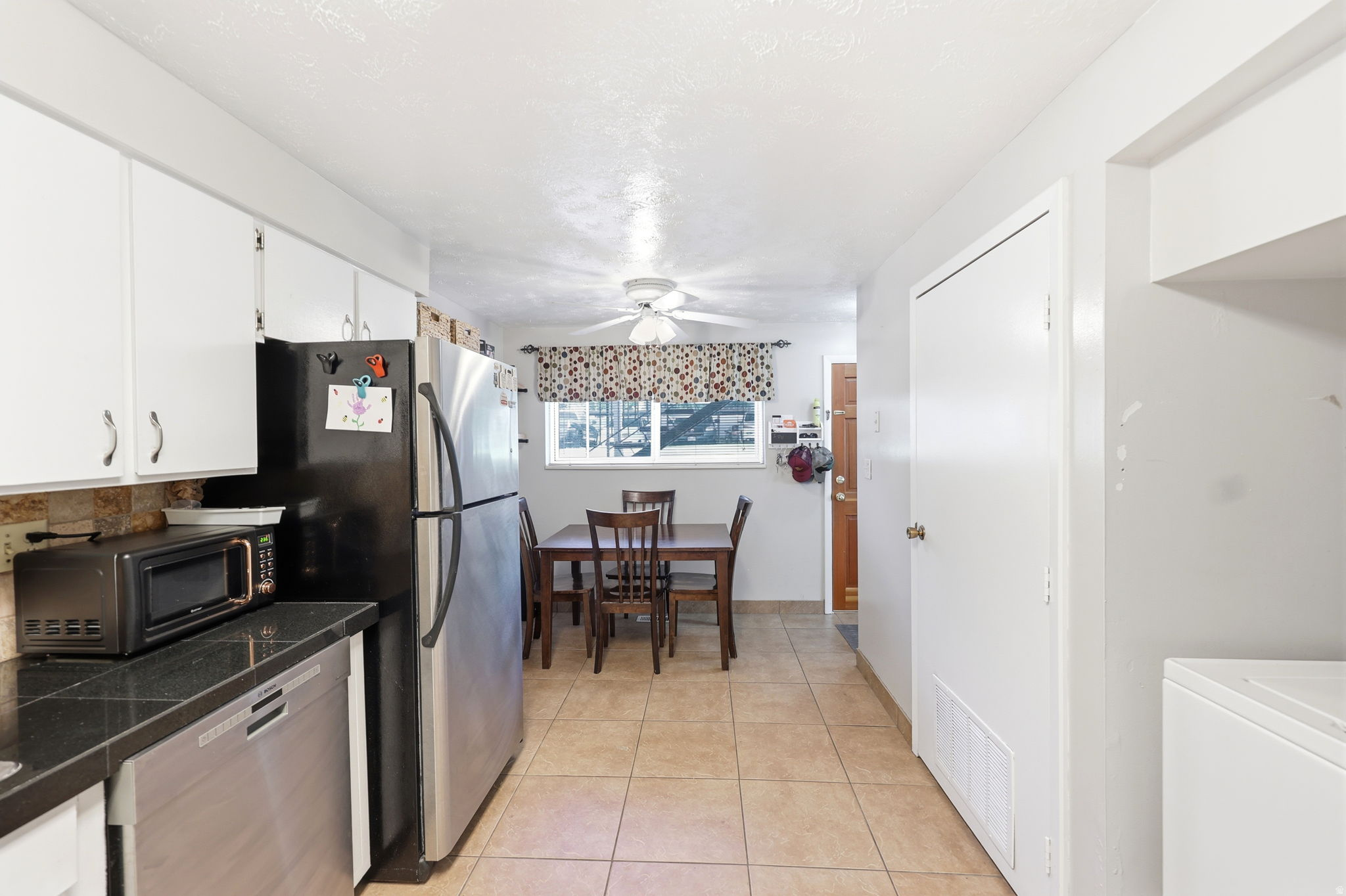 LAKEVIEW - Residential
