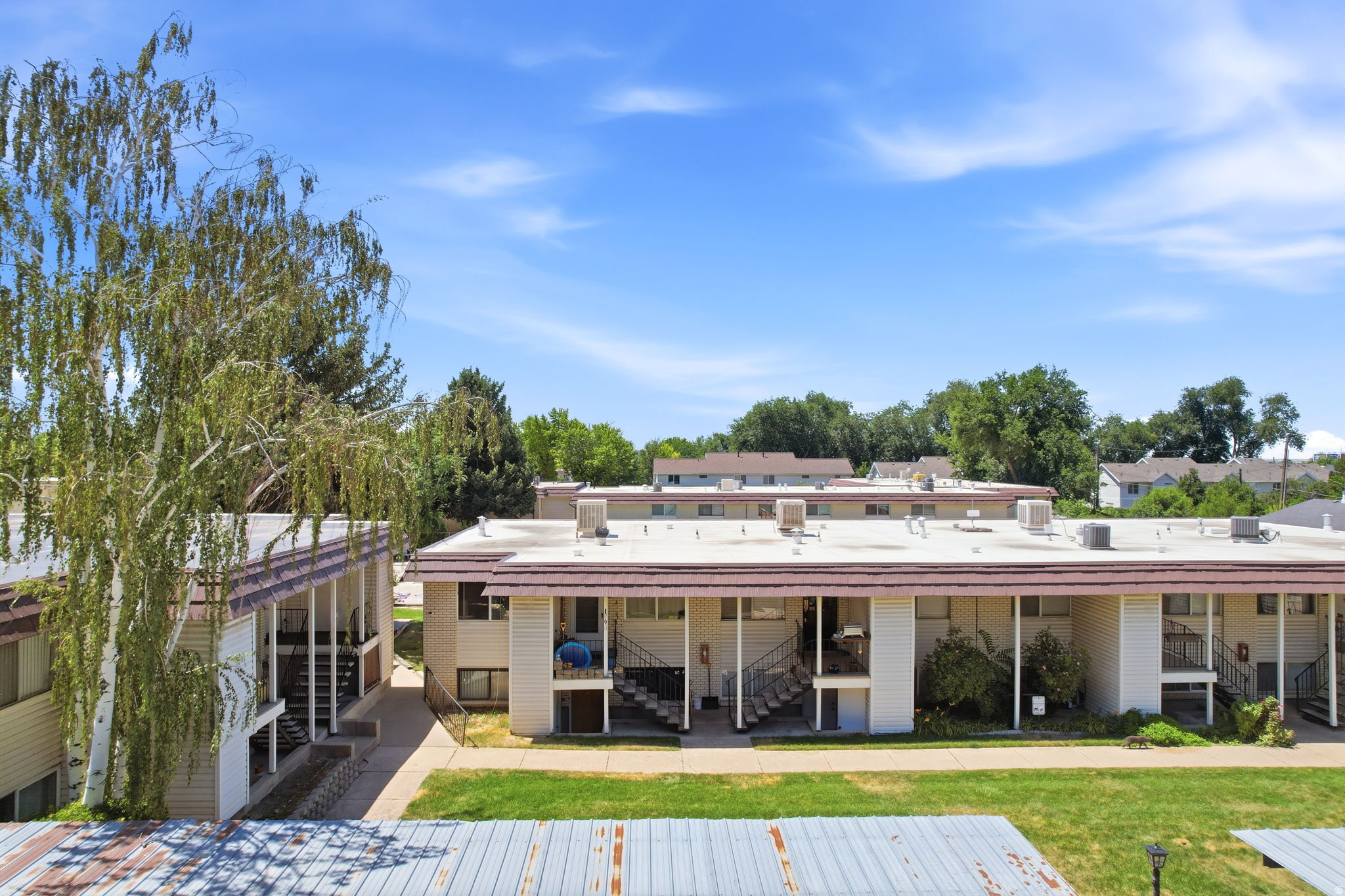 LAKEVIEW - Residential