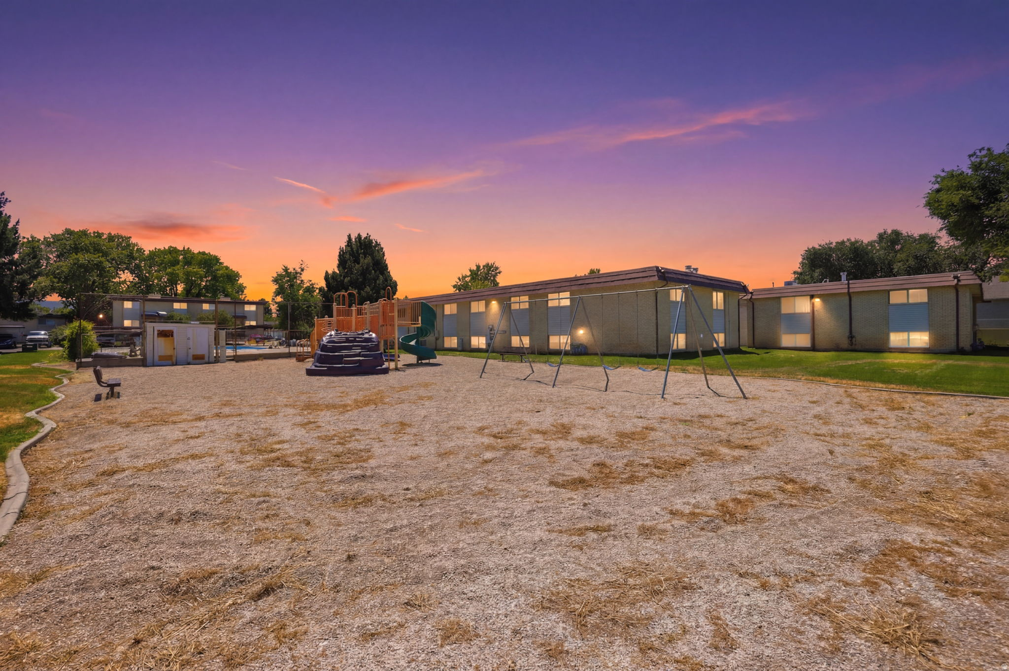 LAKEVIEW - Residential