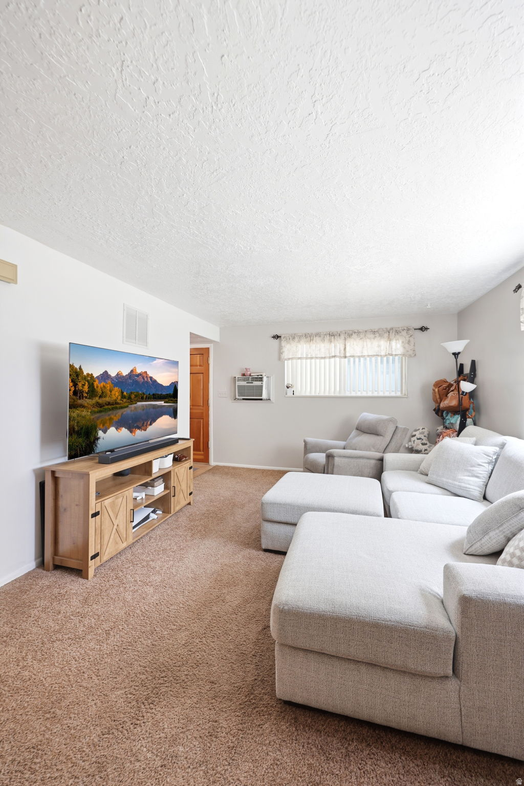 LAKEVIEW - Residential