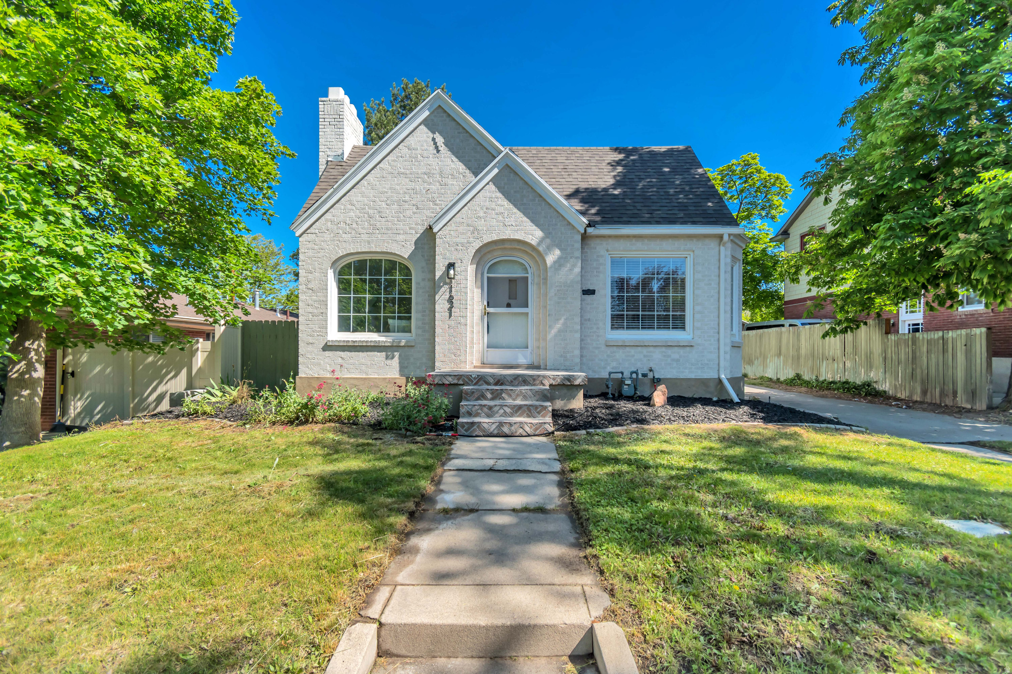 UNIVERSITY HEIGHTS - Residential