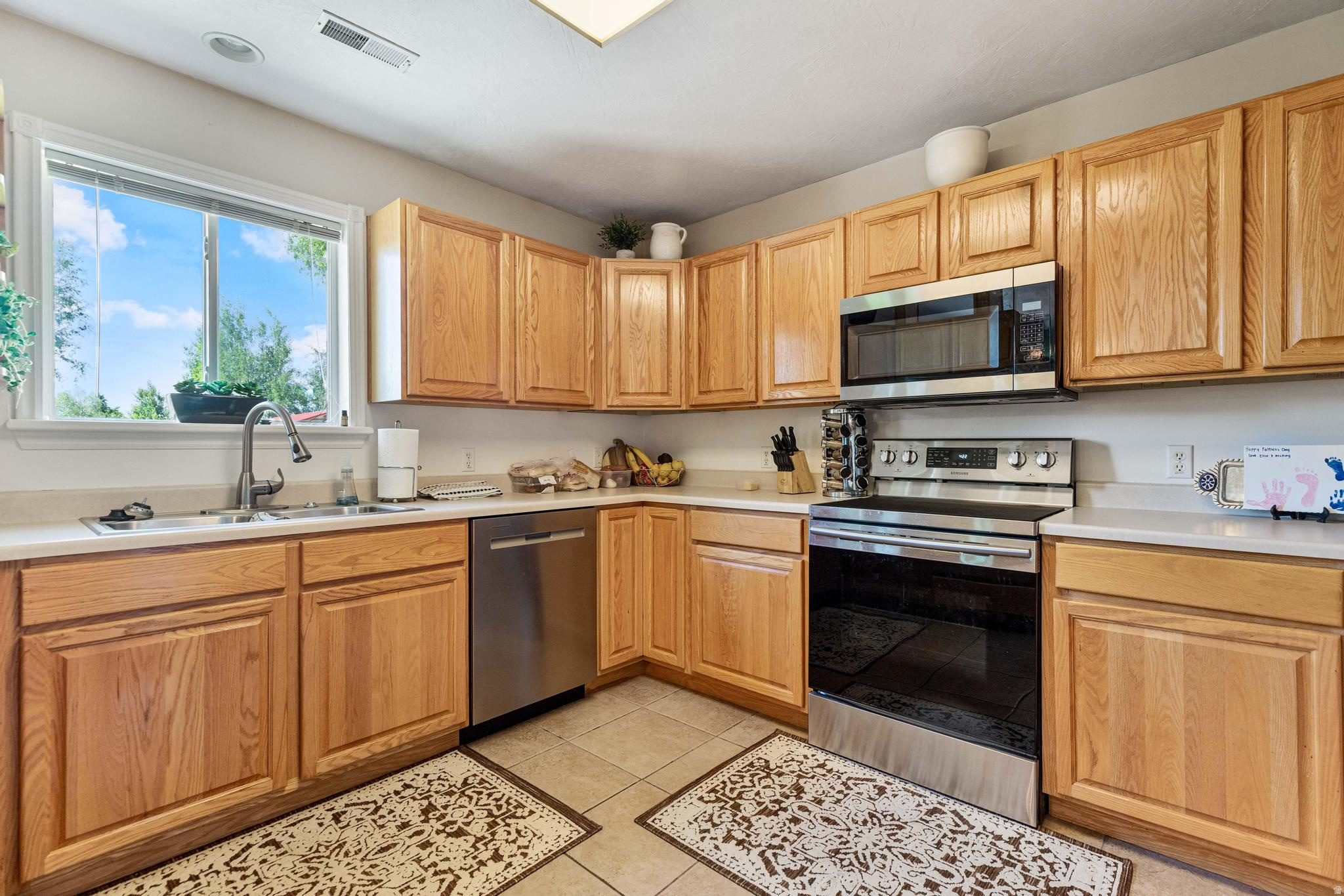 SHADOW BROOK ESTATES PH 1 - Residential
